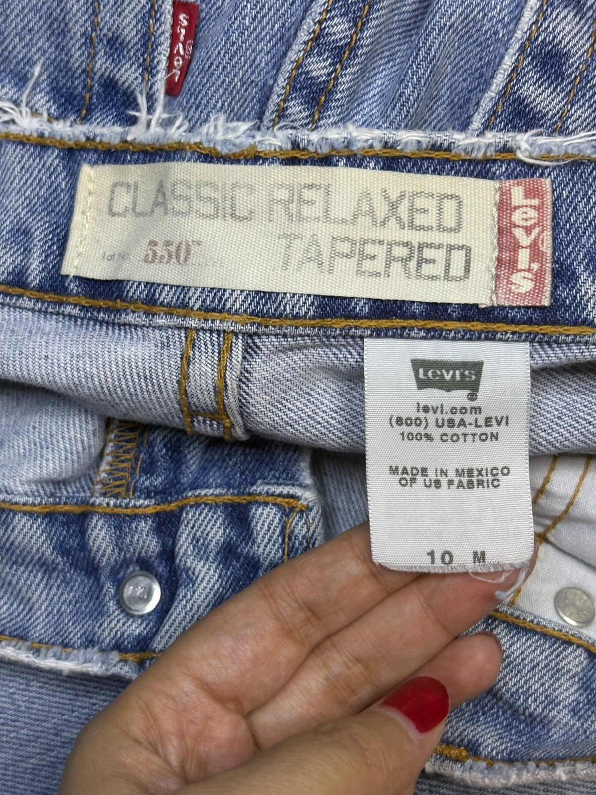 Levi's Vintage 90s Levis 550 Relaxed Fit Blue Wash Distressed Jeans Size US 30 / EU 46 - 11 Thumbnail