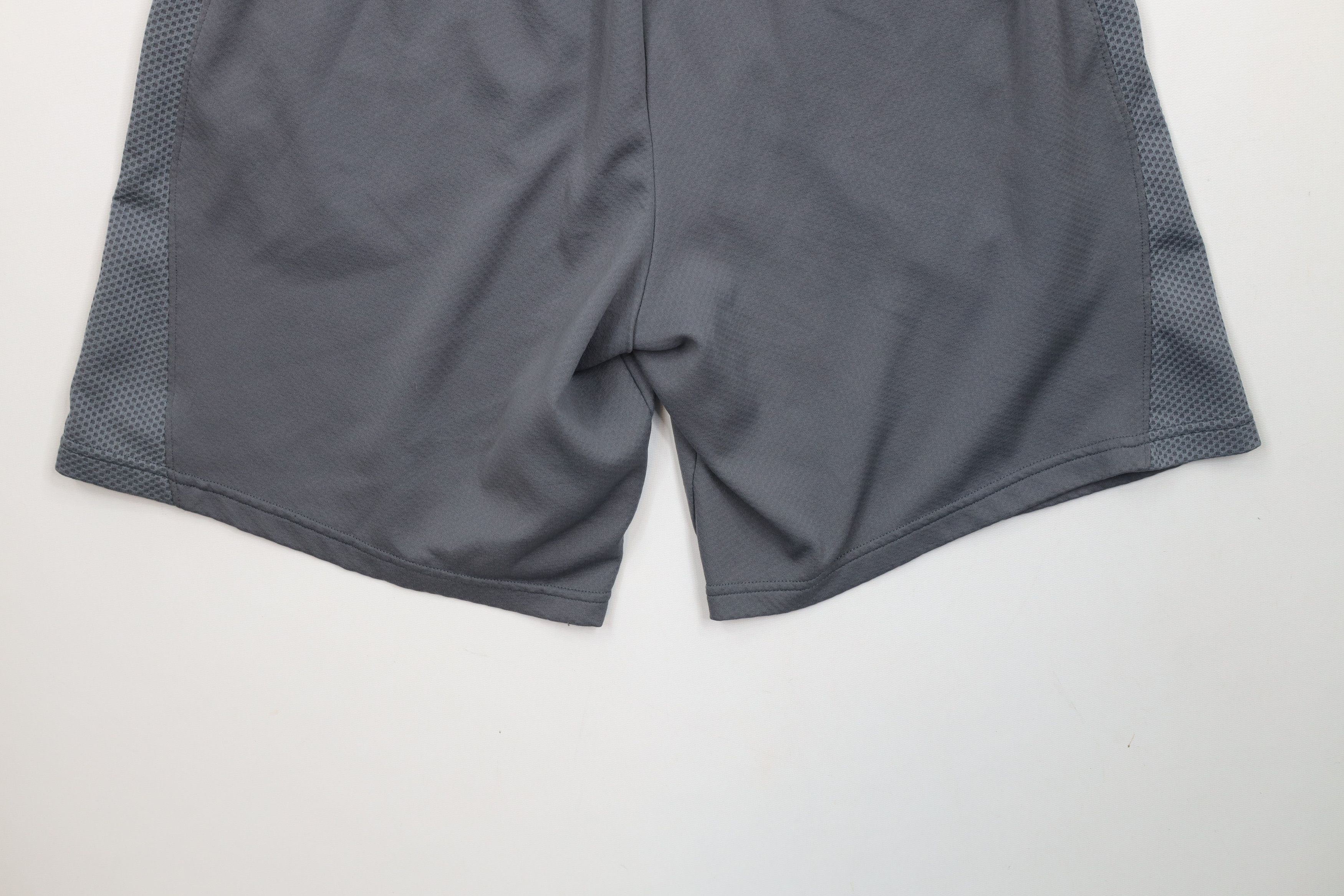 Nike × Vintage Vintage Nike Mini Swoosh Above Knee Shorts Gray Polyester Size US 34 / EU 50 - 12 Thumbnail