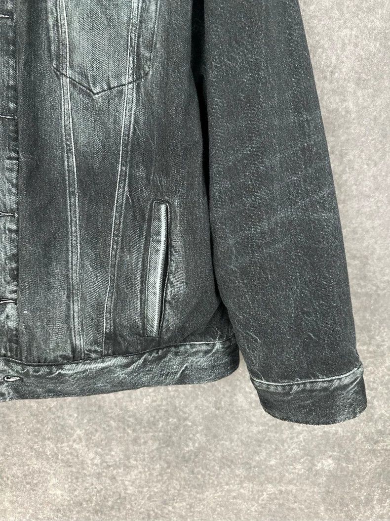 Balenciaga Balenciaga Gradient color washing to make old cowboy cotto Size US L / EU 52-54 / 3 - 6 Thumbnail