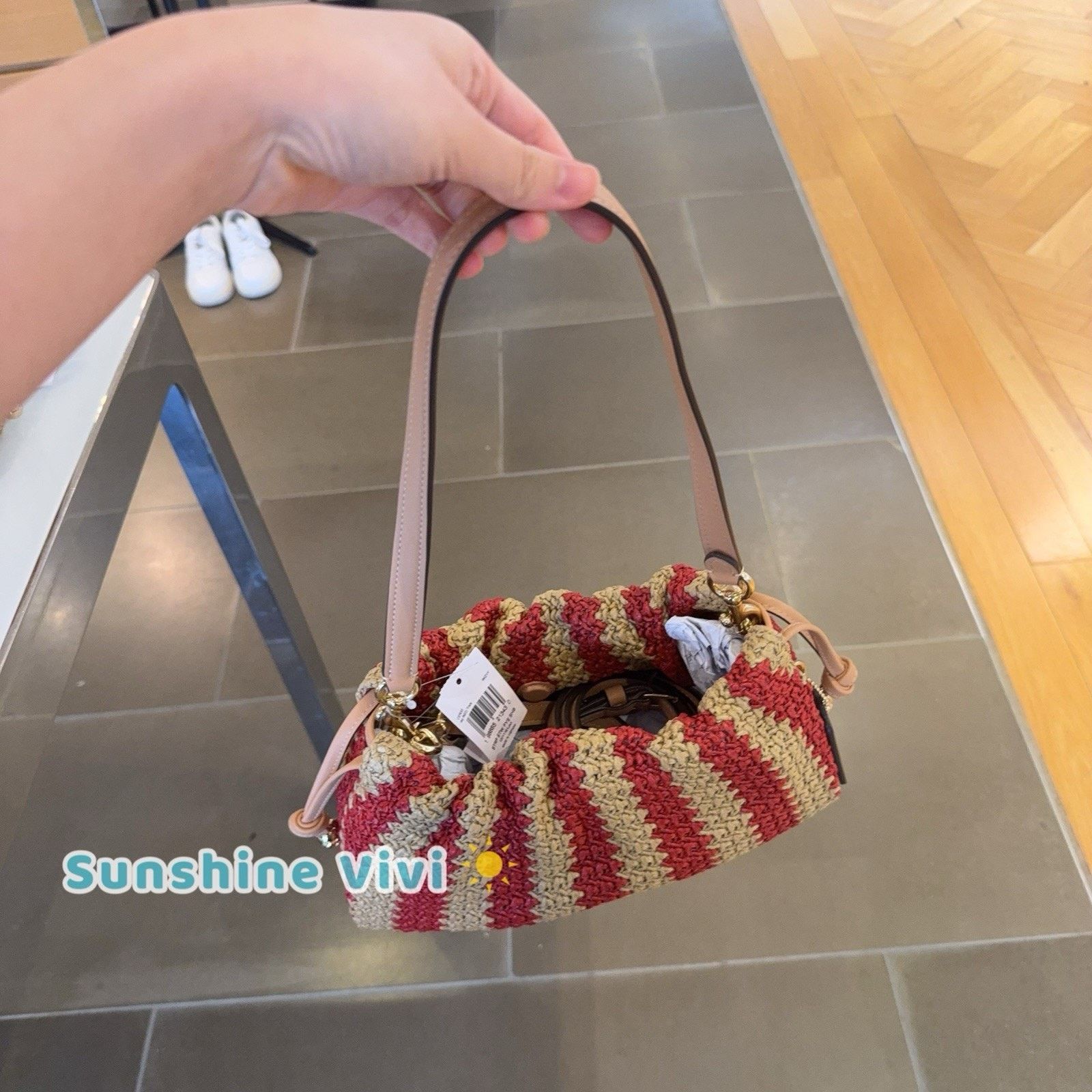 Coach NWT coach Faye Shoulder Bag Red/Tan Straw leather CER33 Size ONE SIZE - 7 Thumbnail