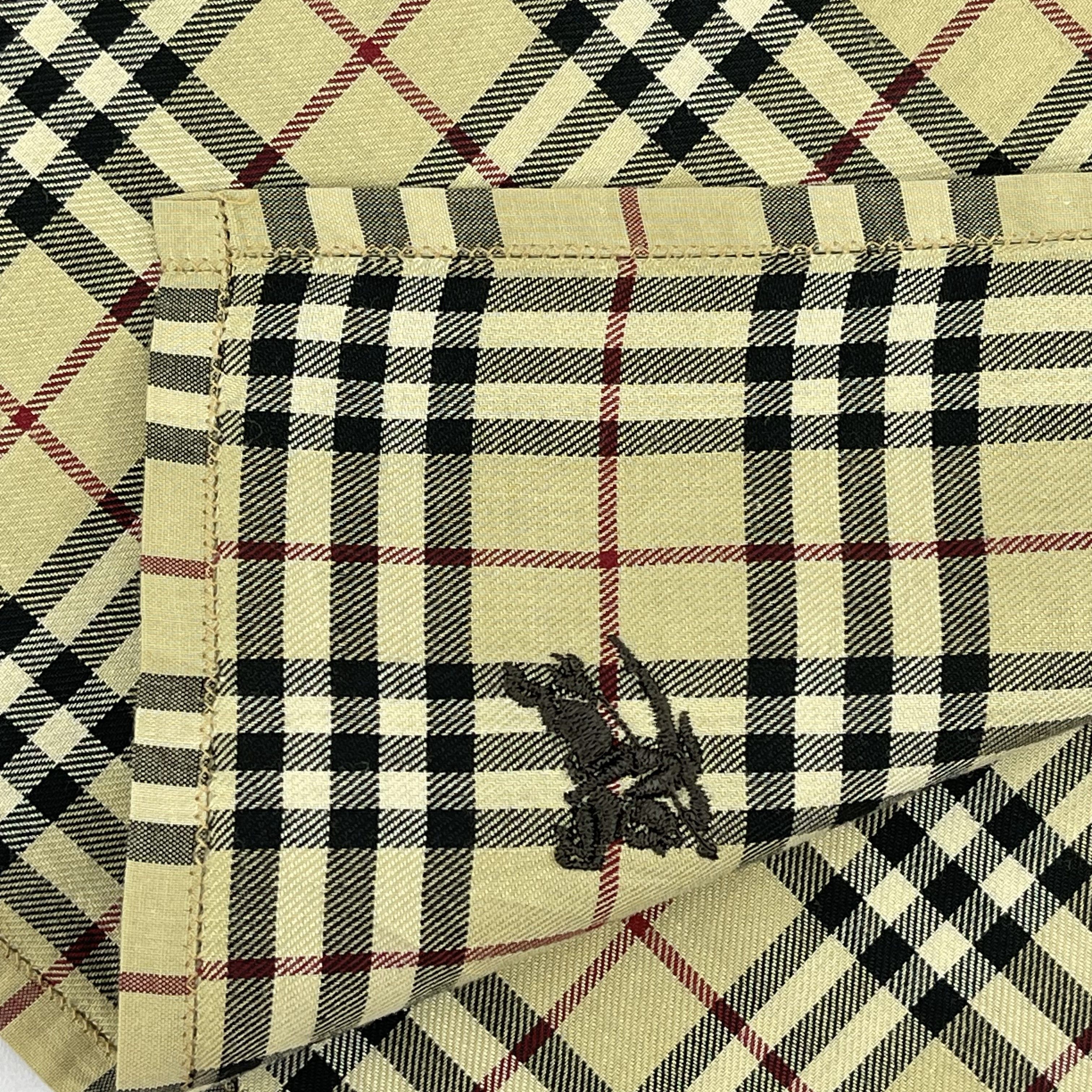 Burberry Burberry Handkerchief / Neckerchief / Bandana - 4198 Size ONE SIZE - 11 Thumbnail