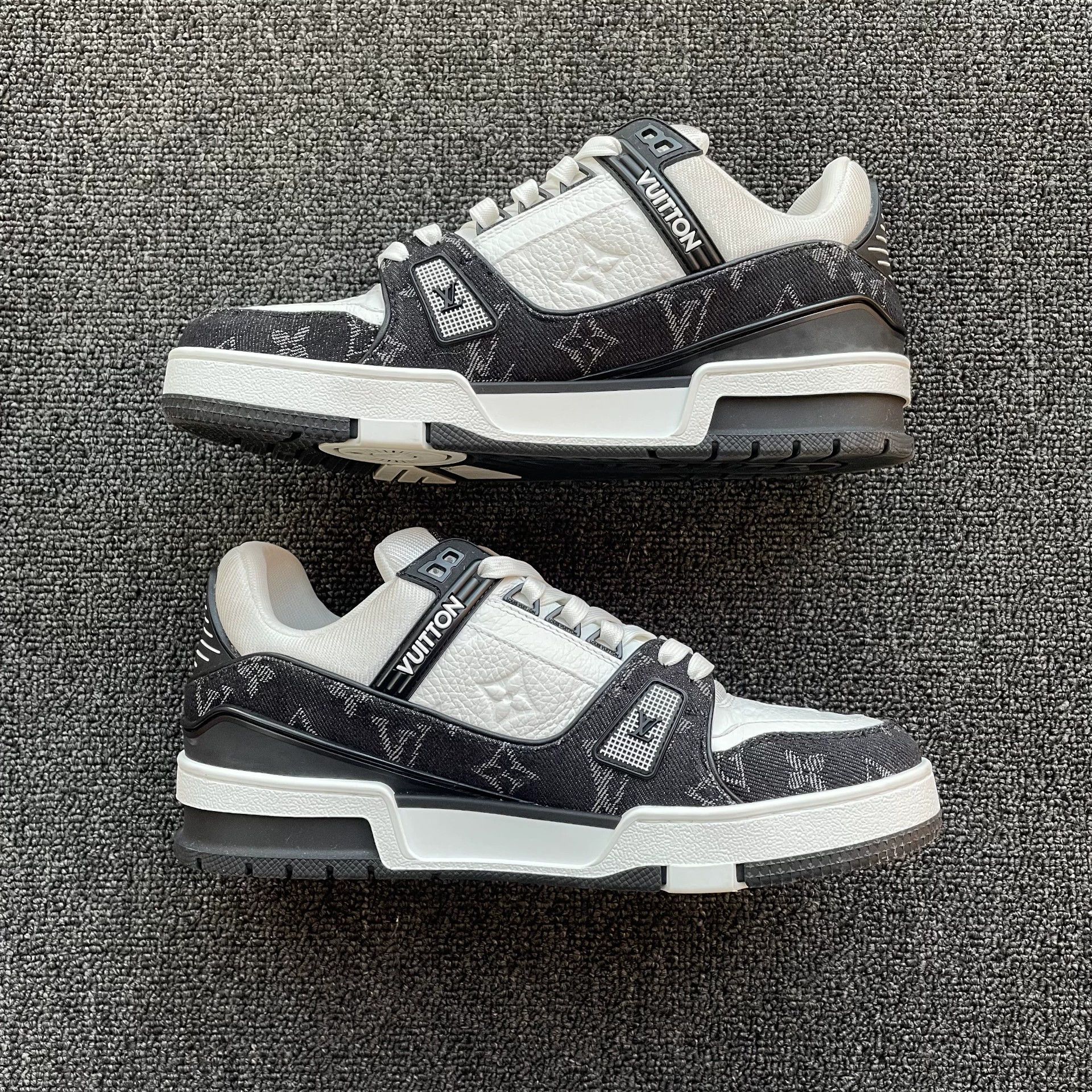 Louis Vuitton LV Trainer Panda Unisex Blk/Wht 38.5 99 New Size US 7.5 / IT 37.5 - 5 Thumbnail