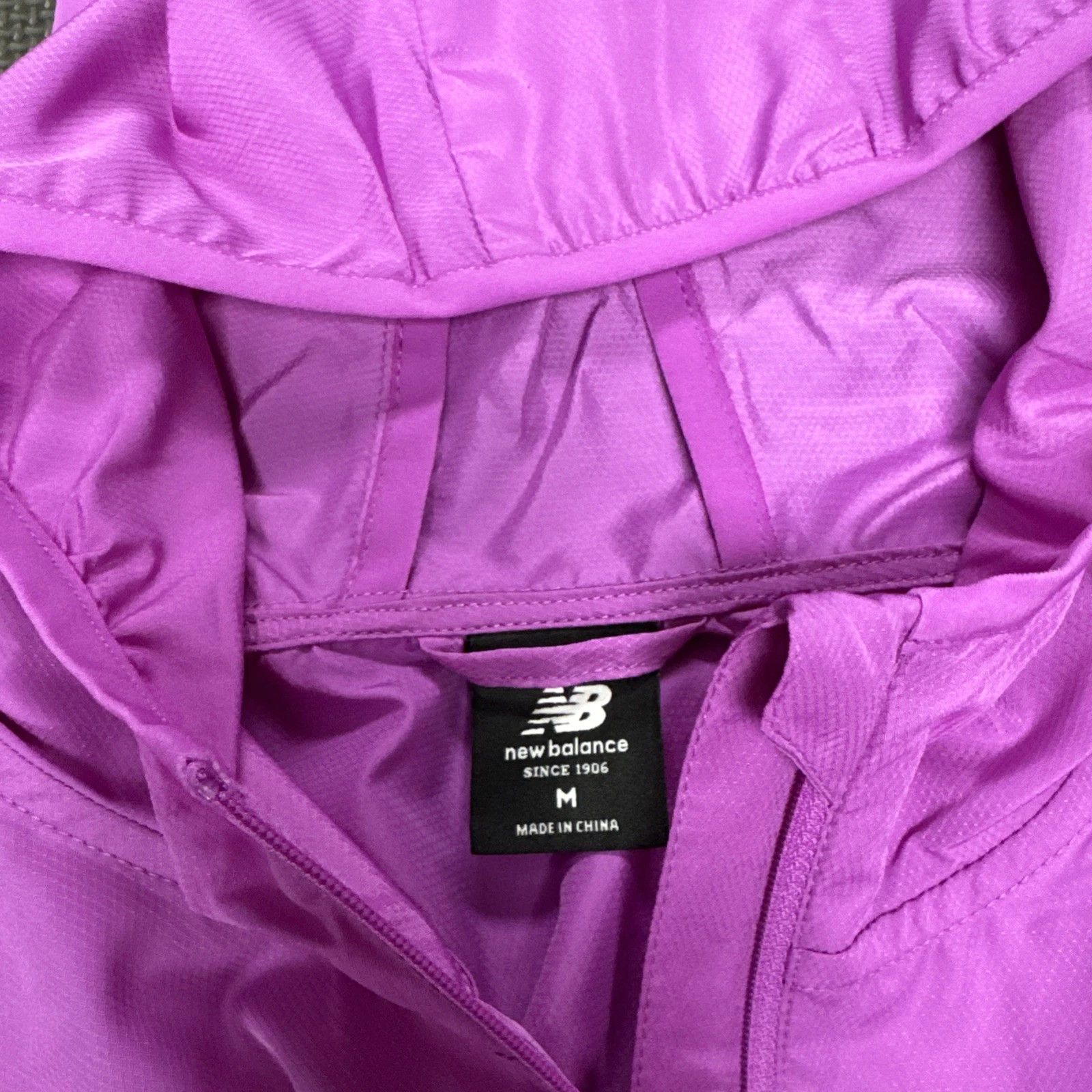 Only NY NYC New York 2025 New Balance MARATHON Volunteer Jacket Size US M / EU 48-50 / 2 - 5 Thumbnail