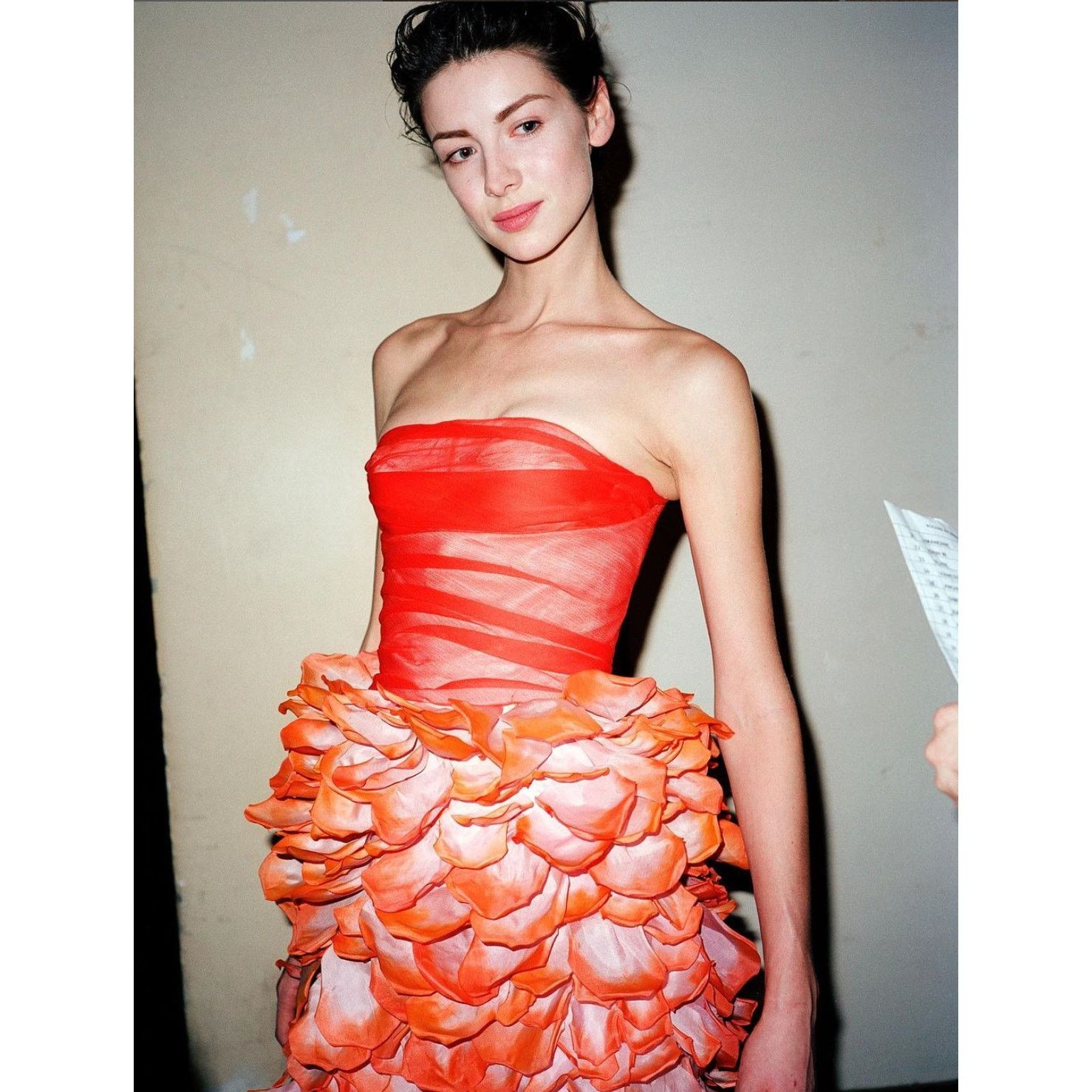 Rochas Masterpiece! Fall 2003 RTW ROCHAS 8K Petal Skirt - Look 35 Size 27" / US 4 / IT 40 - 3 Thumbnail