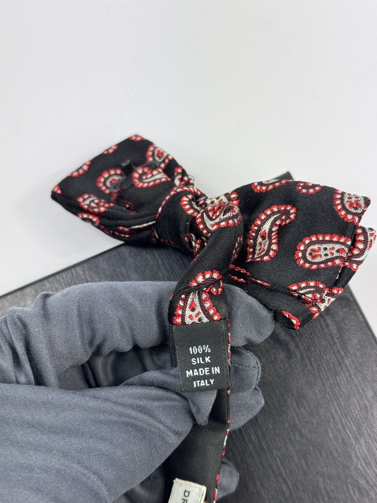 Dries Van Noten DRIES VAN NOTEN PAISLY SILK BOW-TIE Size ONE SIZE - 4 Thumbnail