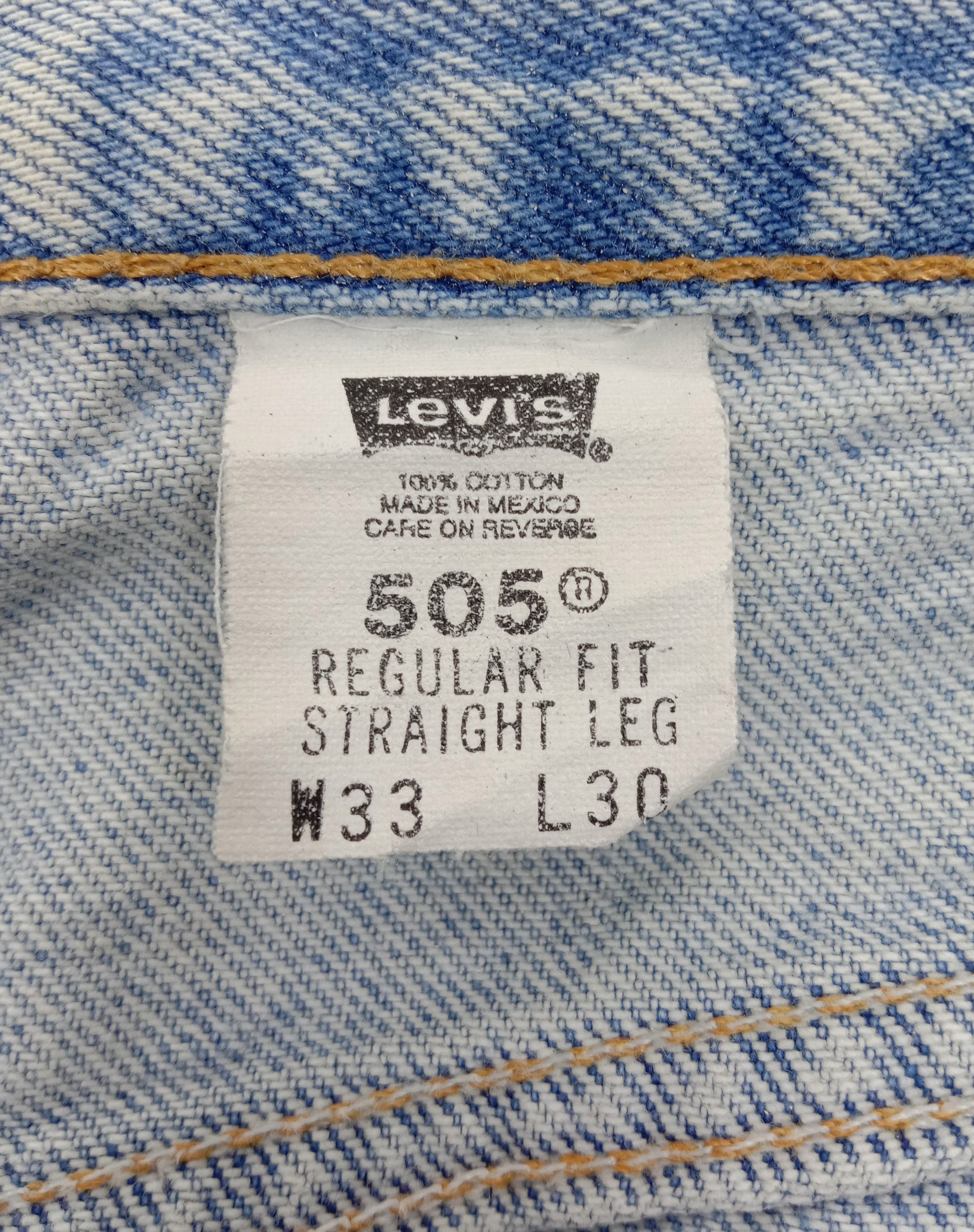 Levi's Vintage Levi’s 505 Ripped Jeans Regular Fit Light Wash Denim Size US 33 - 12 Thumbnail