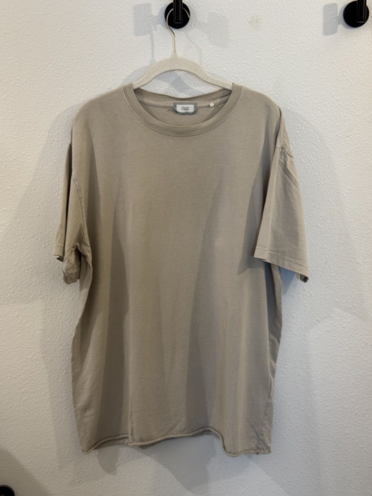 Kith Kith Basics Shirt - Sand Size US L / EU 52-54 / 3 - 1 Thumbnail