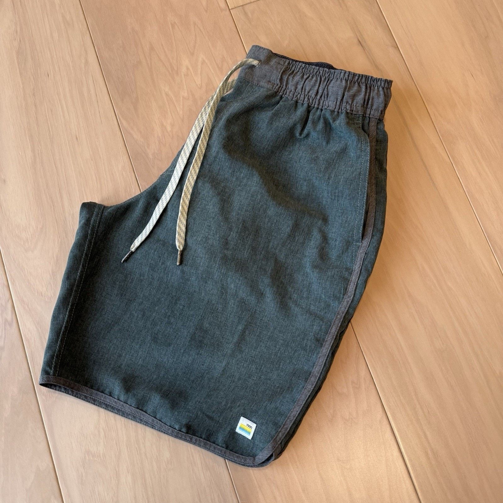 Vuori Vuori Banks Shorts Medium Green Lightweight Workout Size US 28 / EU 44 - 7 Thumbnail