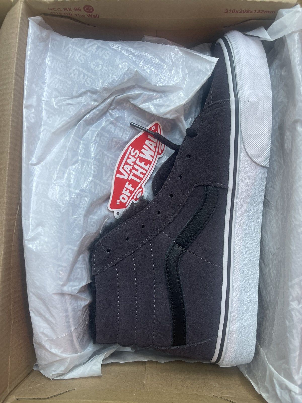 Vans Vans Sk8-Hi Suede Sherpa Black Grey UK9, New Size US 10 / EU 43 - 6 Thumbnail