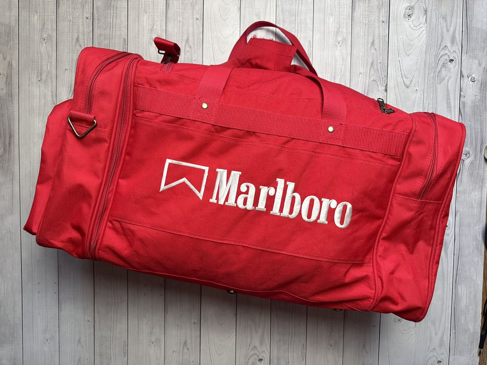 Marlboro Vintage Marlboro bag + backpack transformer rare big logo Size ONE SIZE - 1 Thumbnail