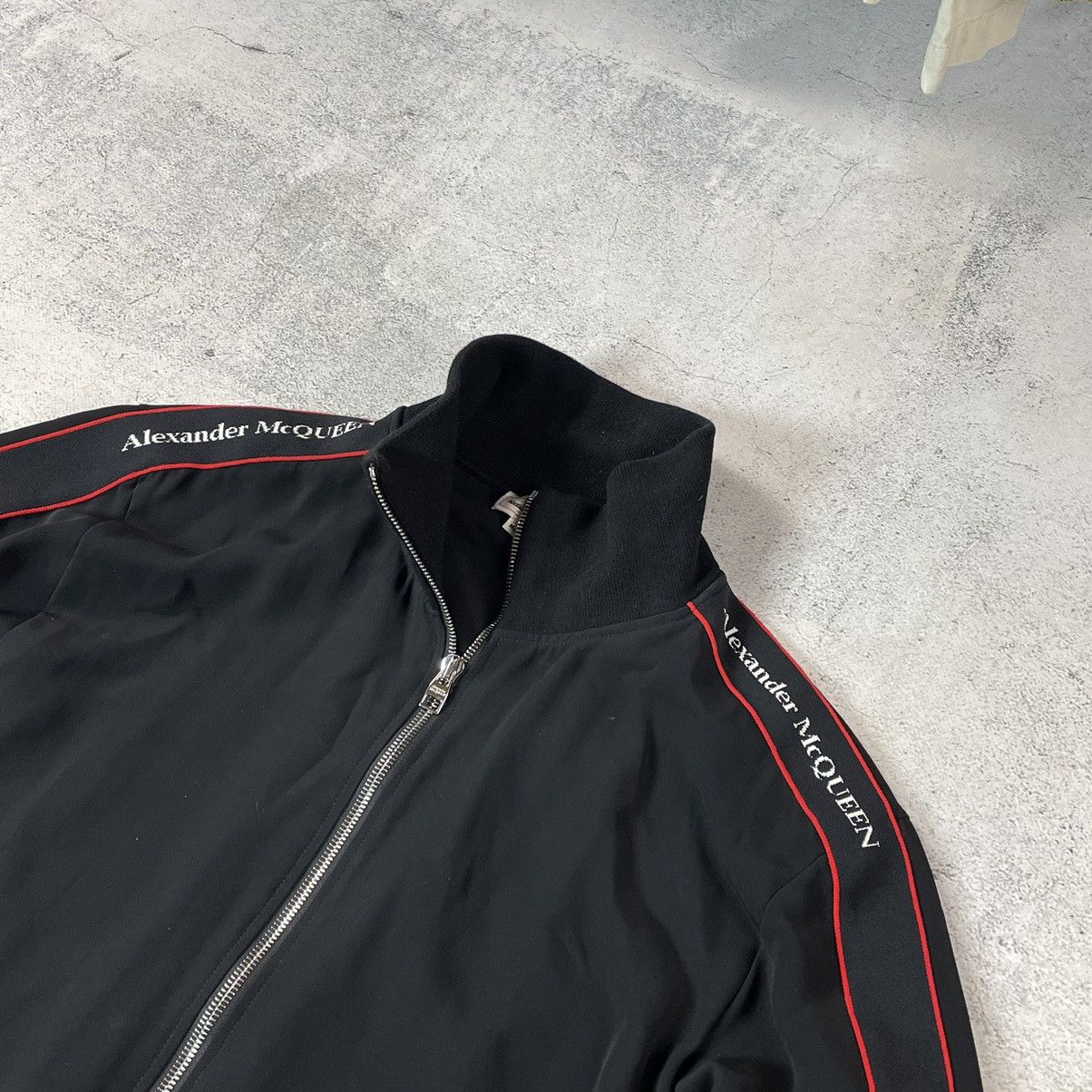 Alexander McQueen Alexander McQueen Black Tape Crepe Logo Track Jacket Size US XL / EU 56 / 4 - 4 Thumbnail