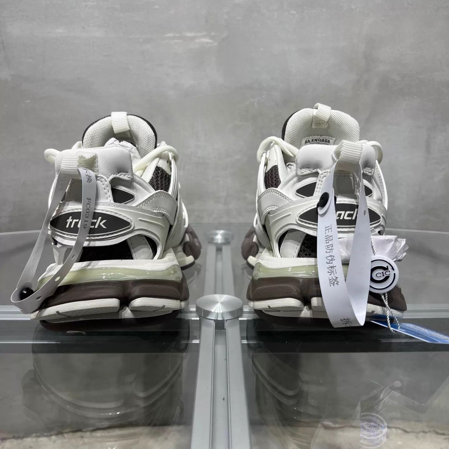 Balenciaga Balenciaga Track White & Brown 37 Size US 7 / IT 37 - 6 Thumbnail