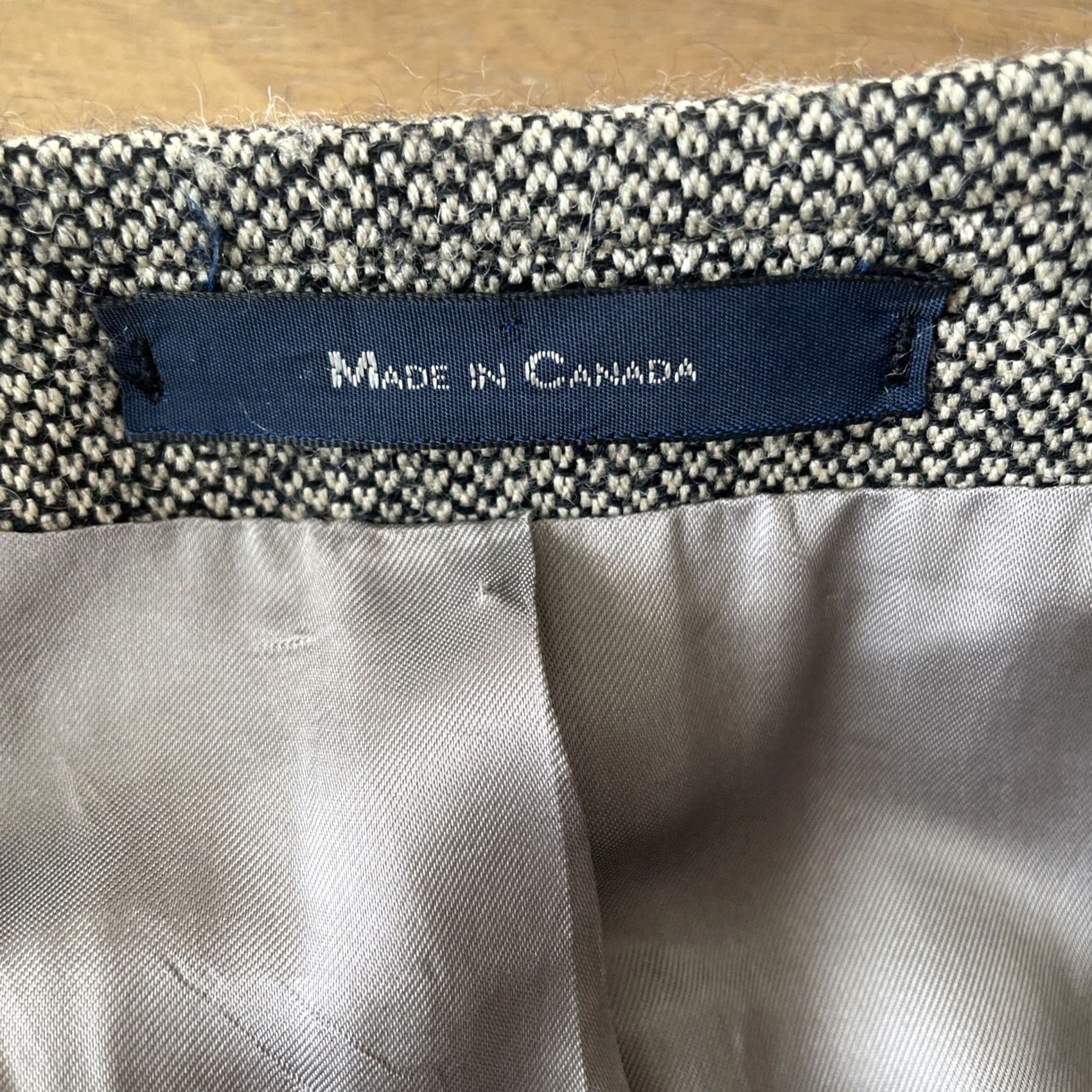 Ralph Lauren VINTAGE Polo University Club Ralph Lauren Blazer Mens 43R Tweed Black/White Two Button Notch Lapel Speckled University/USA 90s Mens Size US XL / EU 56 / 4 - 7 Thumbnail