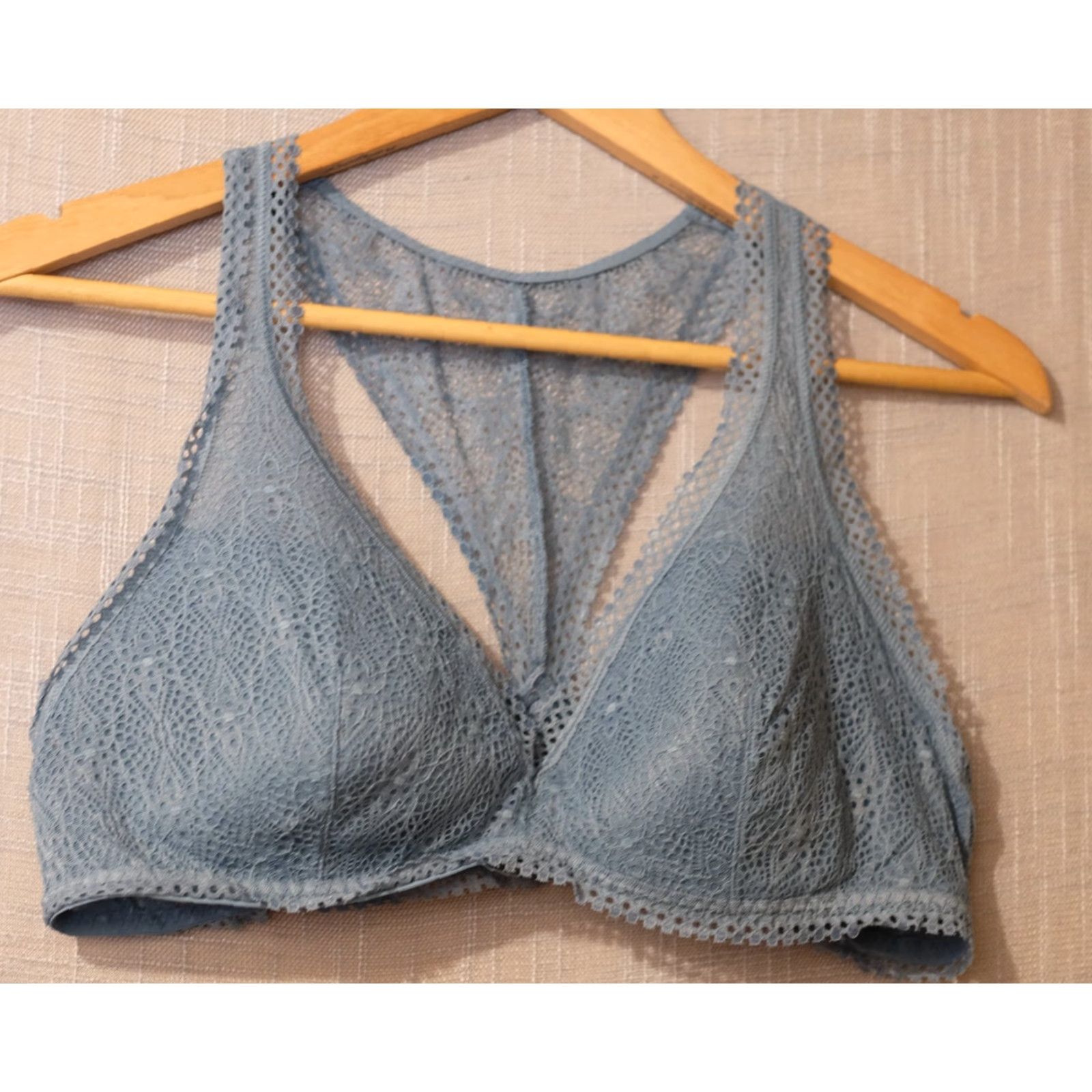 Victoria's Secret Victoria's Secret Bra Wireless Lined Pullover Bralette Lace Women's XL #H92-7 Size ONE SIZE - 2 Thumbnail