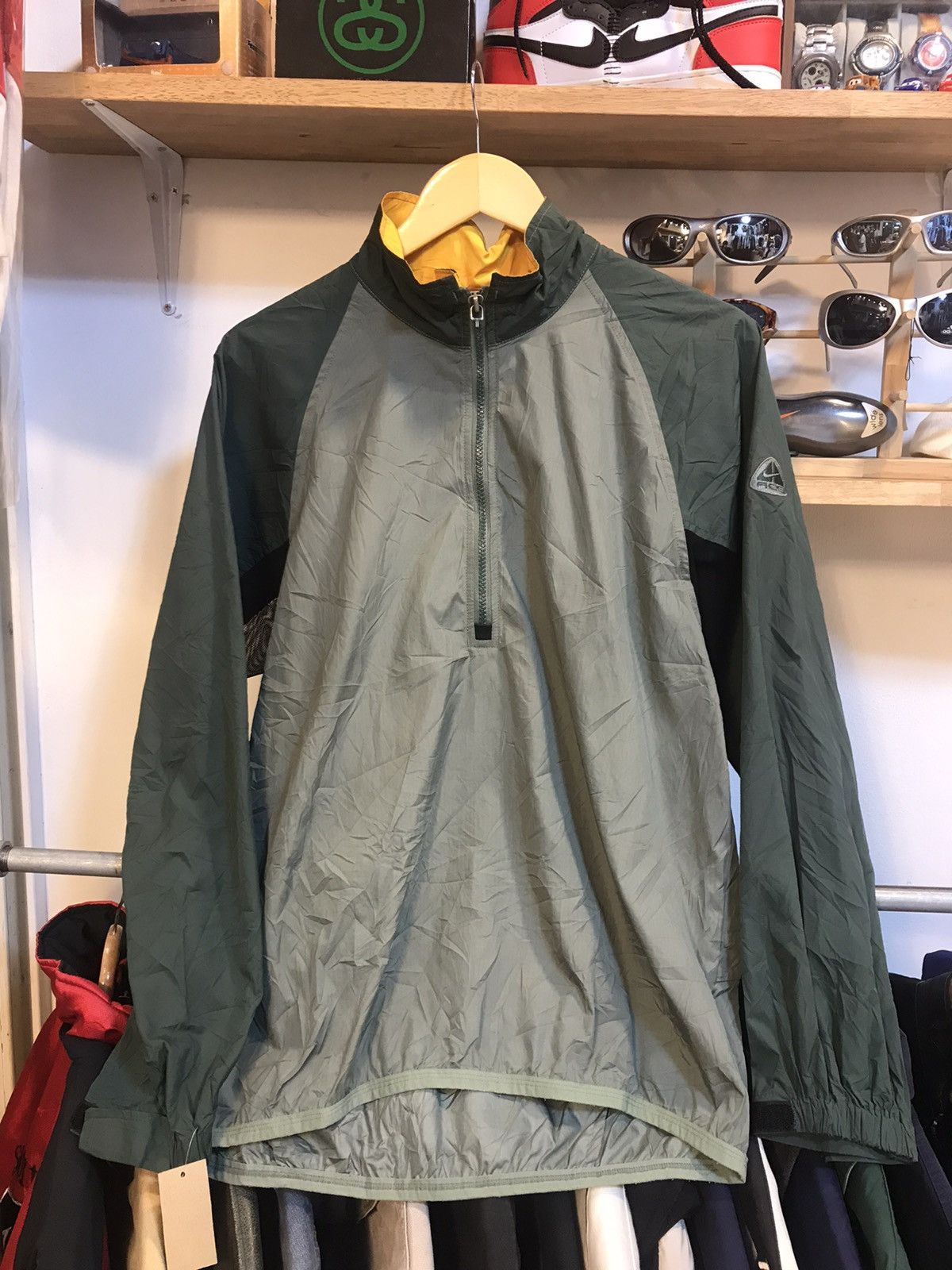Nike × Vintage Vintage Nike ACG Windbreaker Jacket Size US S / EU 44-46 / 1 - 1 Thumbnail