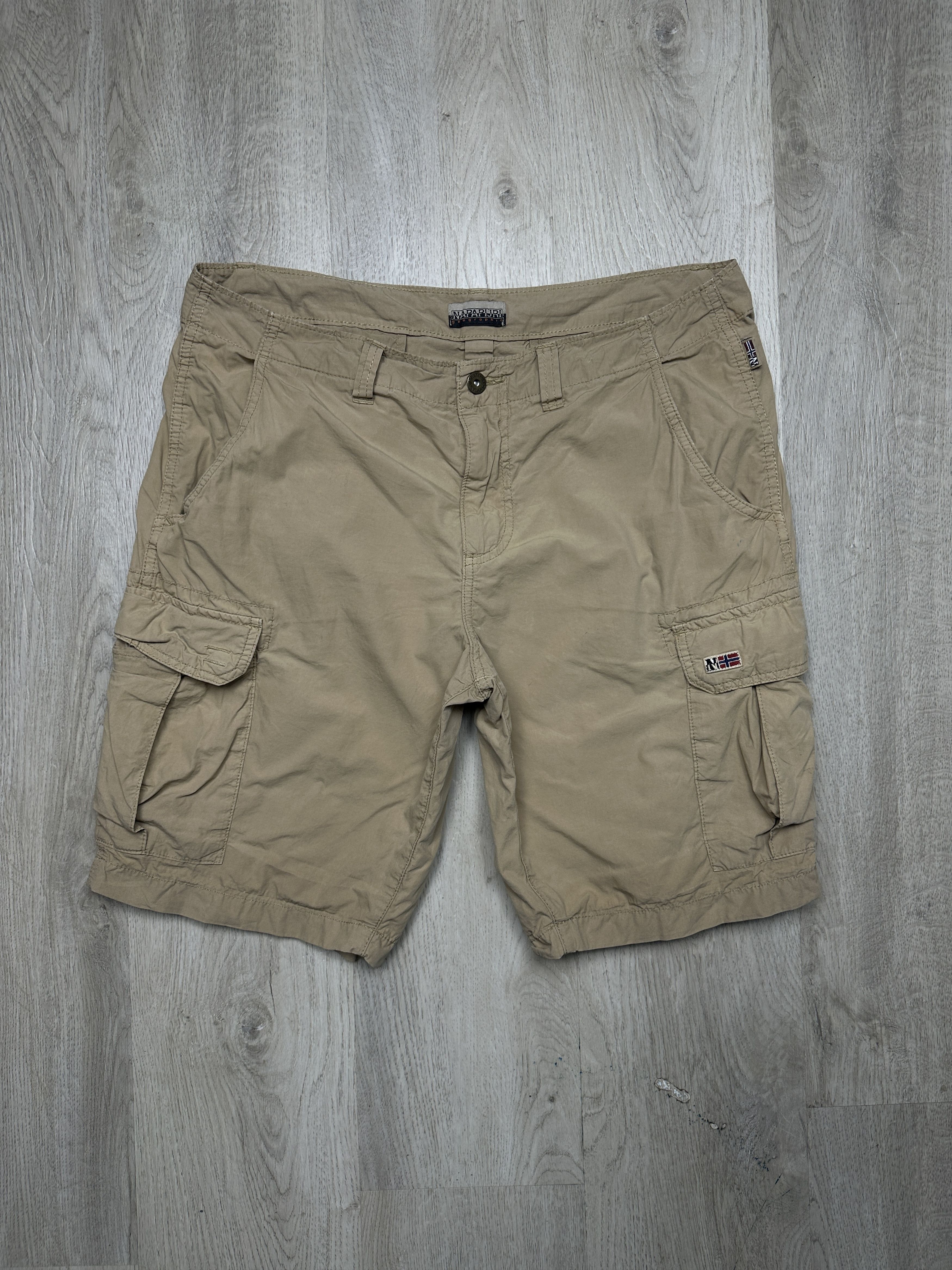 Napapijri × Vintage Napapijri Vintage Mens Cargo Shorts Size US 34 / EU 50 - 1 Thumbnail