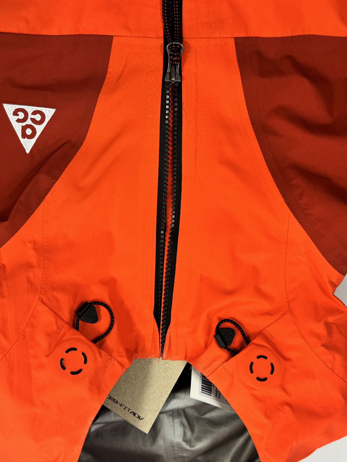 Nike ACG CHAIN OF CRATERS GORE-TEX WIND BREAKER Size US M / EU 48-50 / 2 - 9 Thumbnail