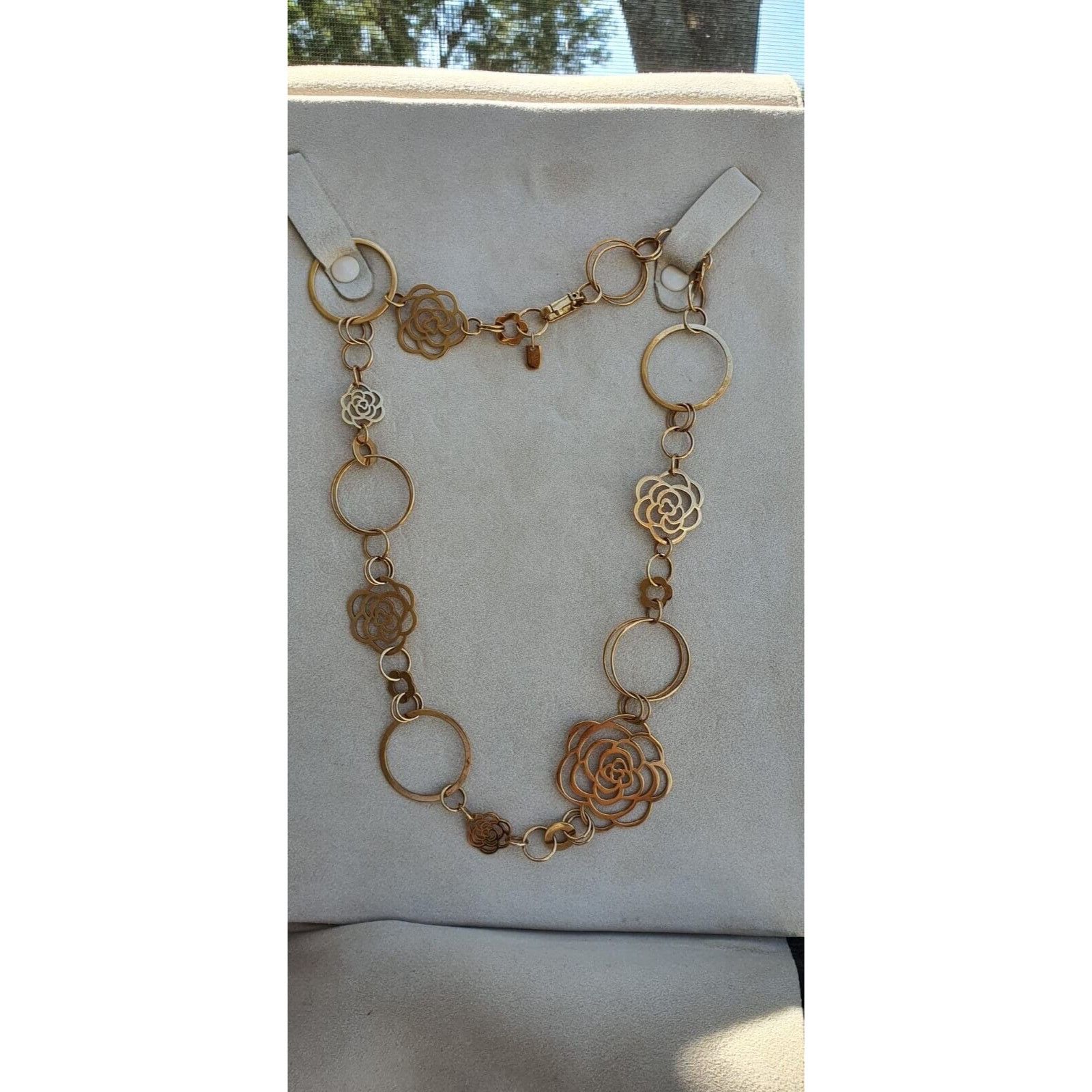 Chanel Chanel Camilla Flower Link 18 K Yellow Gold Necklace Size ONE SIZE - 1 Thumbnail