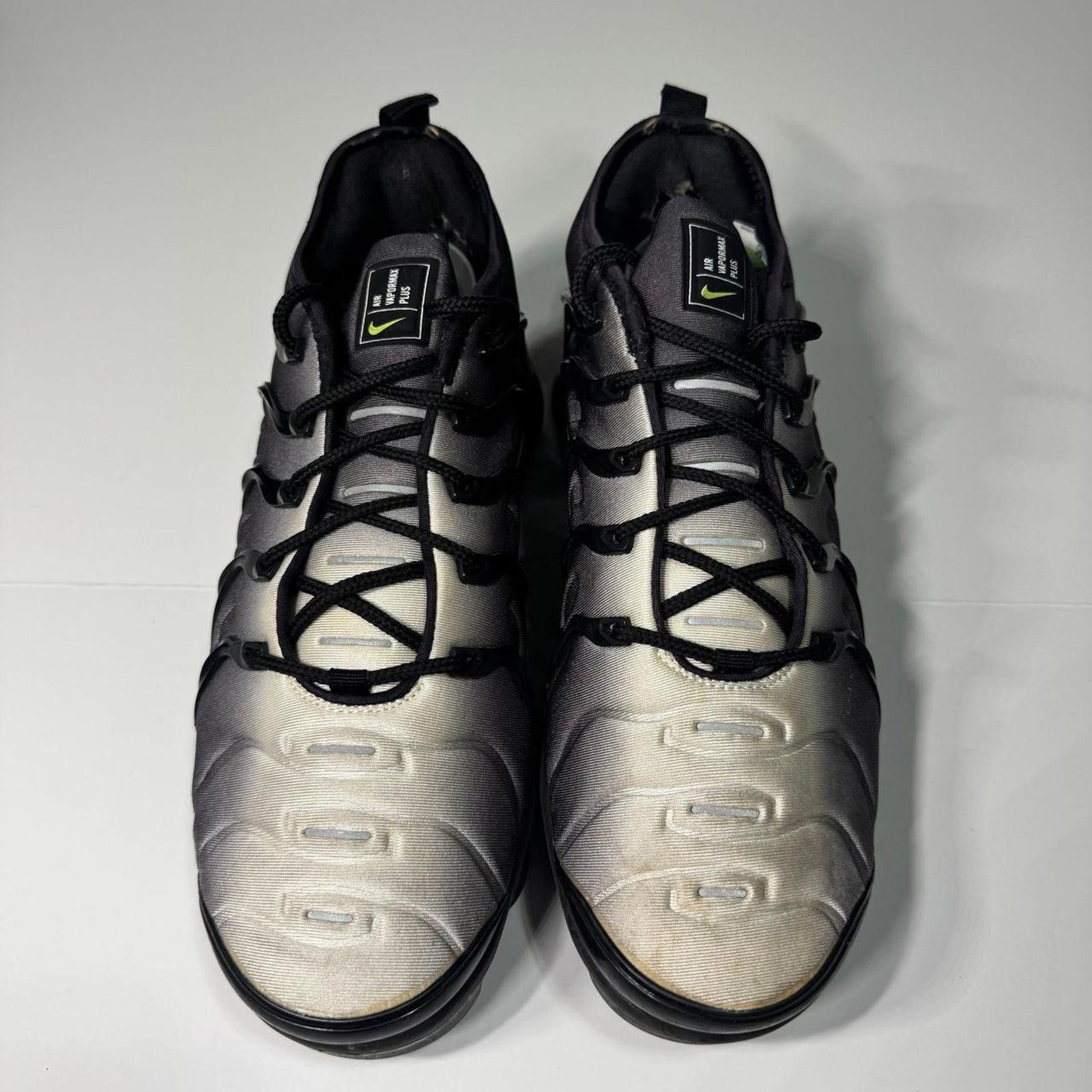 Nike Nike Sneaker Men's 10 Neon VaporMax Plus Black Volt Size US 10 / EU 43 - 4 Thumbnail