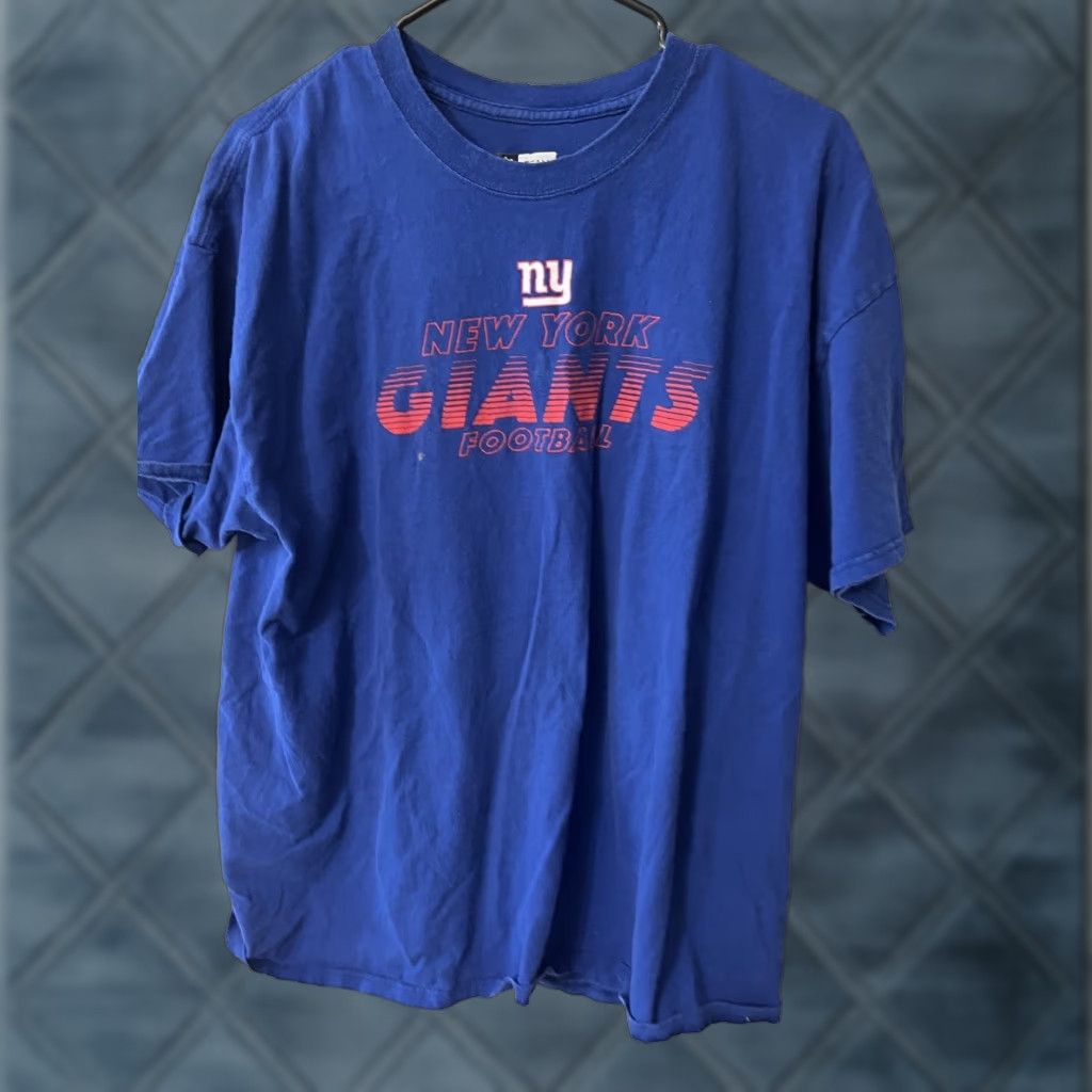 NFL VINTAGE? Actually item is pre-owned but not vintage. NY Giants NFL Team Apparel T-Shirt Men XL Blue 50/50 Cotton-Poly Adult XL Size US XL / EU 56 / 4 - 1 Thumbnail