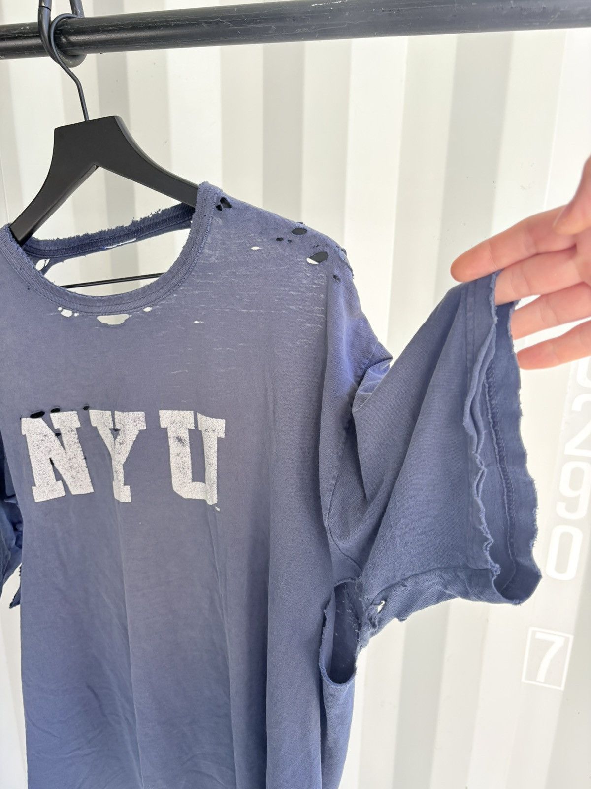 Vintage Vintage NYU Shirt Faded Distressed Thrashed Grunge Band Size US XXL / EU 58 / 5 - 5 Thumbnail