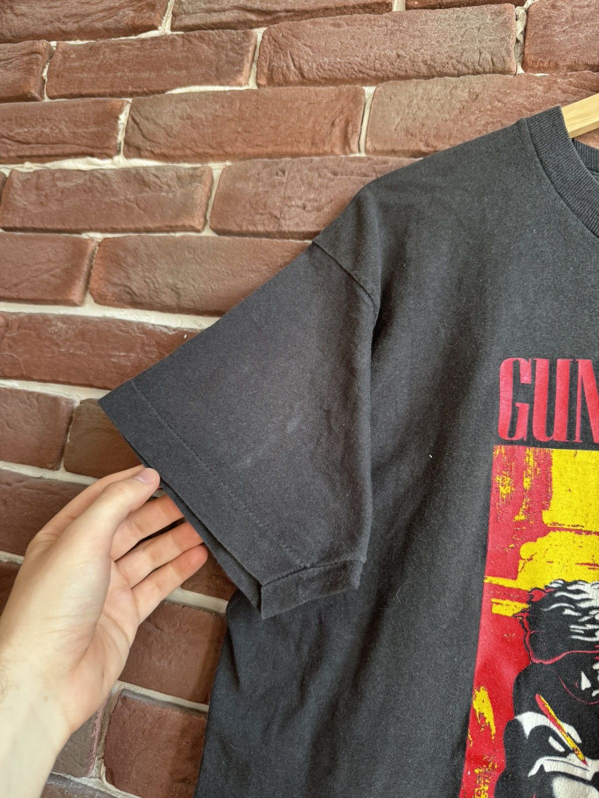 Band Tees VINTAGE 90s GUNS N ROSES USE YOUR ILLUSION TOUR BAND TSHIRT Size US XL / EU 56 / 4 - 9 Thumbnail