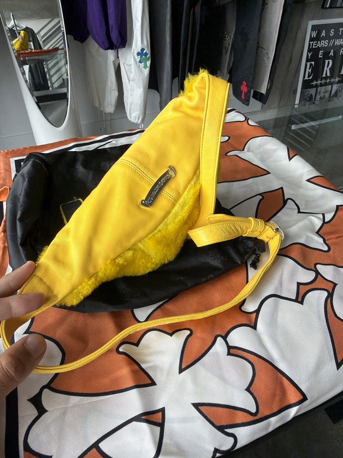 Chrome Hearts Chrome Hearts Yellow Shearling SNAT Bag Size ONE SIZE - 2 Thumbnail