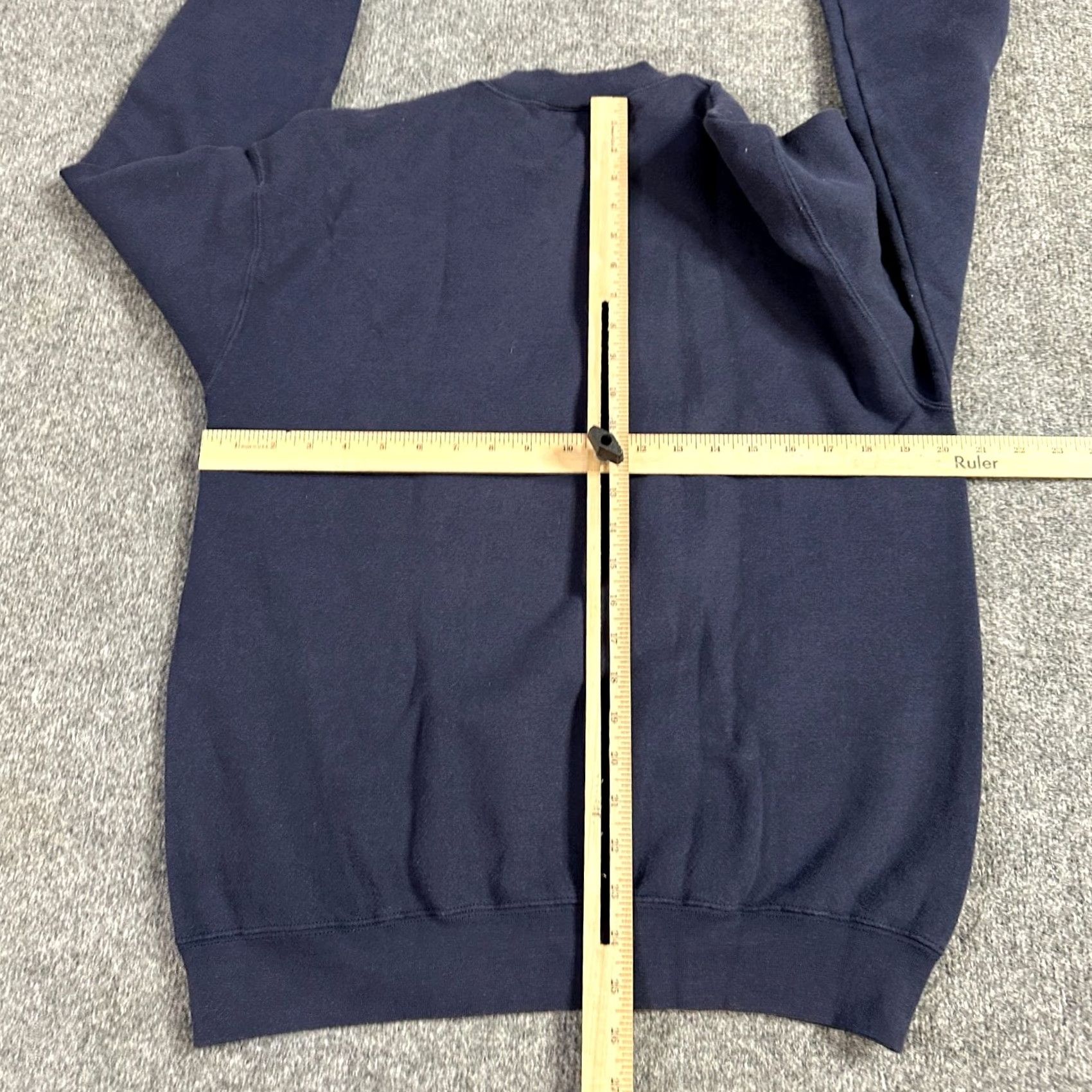 Vintage Navy Sweatshirt M Blue Vintage Cotton Blend Lee Made in USA Mens Sweatshirt Pullover USA 90s Vintage Style (if applicable) Size US M / EU 48-50 / 2 - 4 Thumbnail