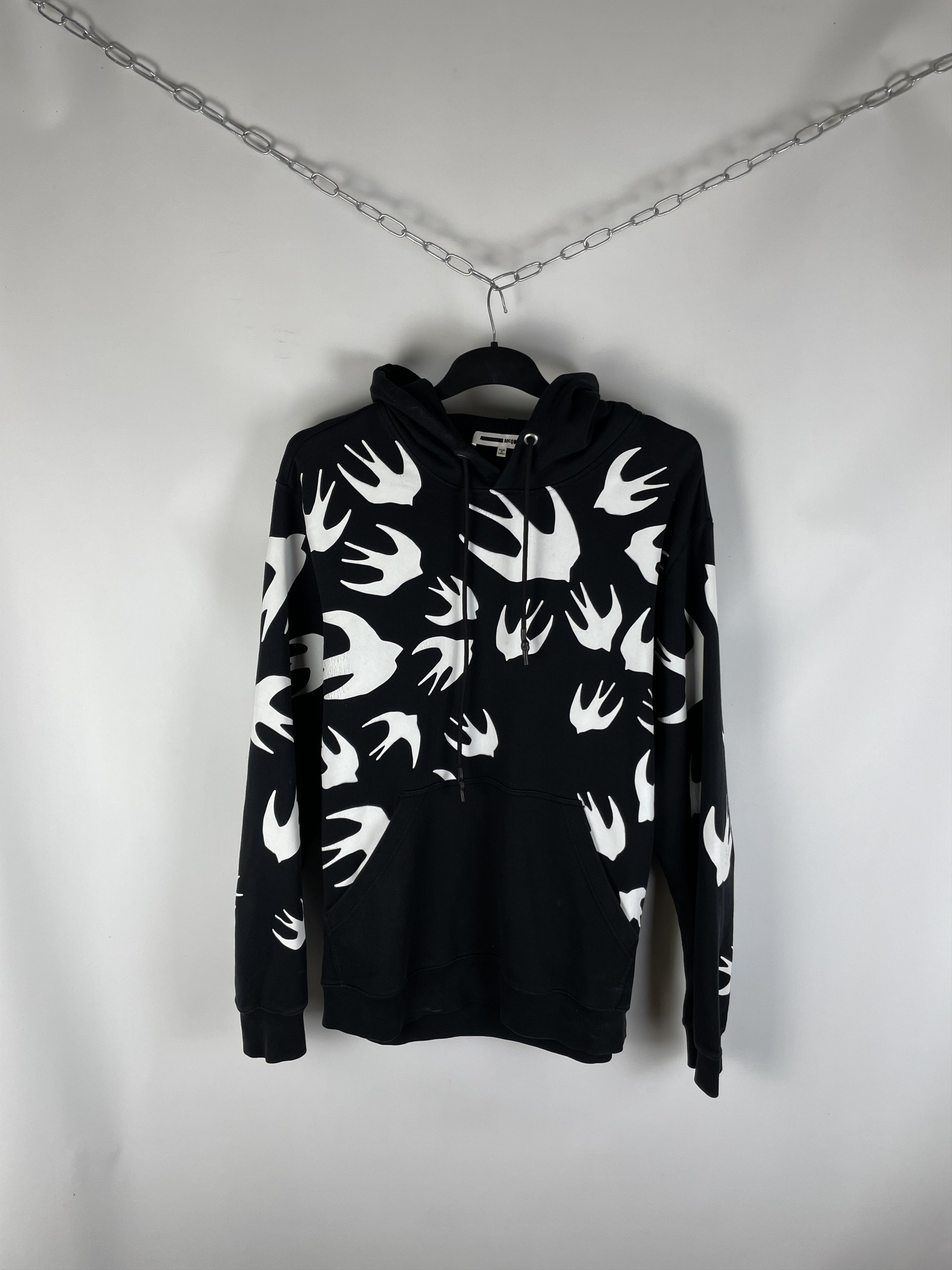 Alexander McQueen Alexander McQueen Bird Graphic Hoodie Size US XL / EU 56 / 4 - 1 Thumbnail