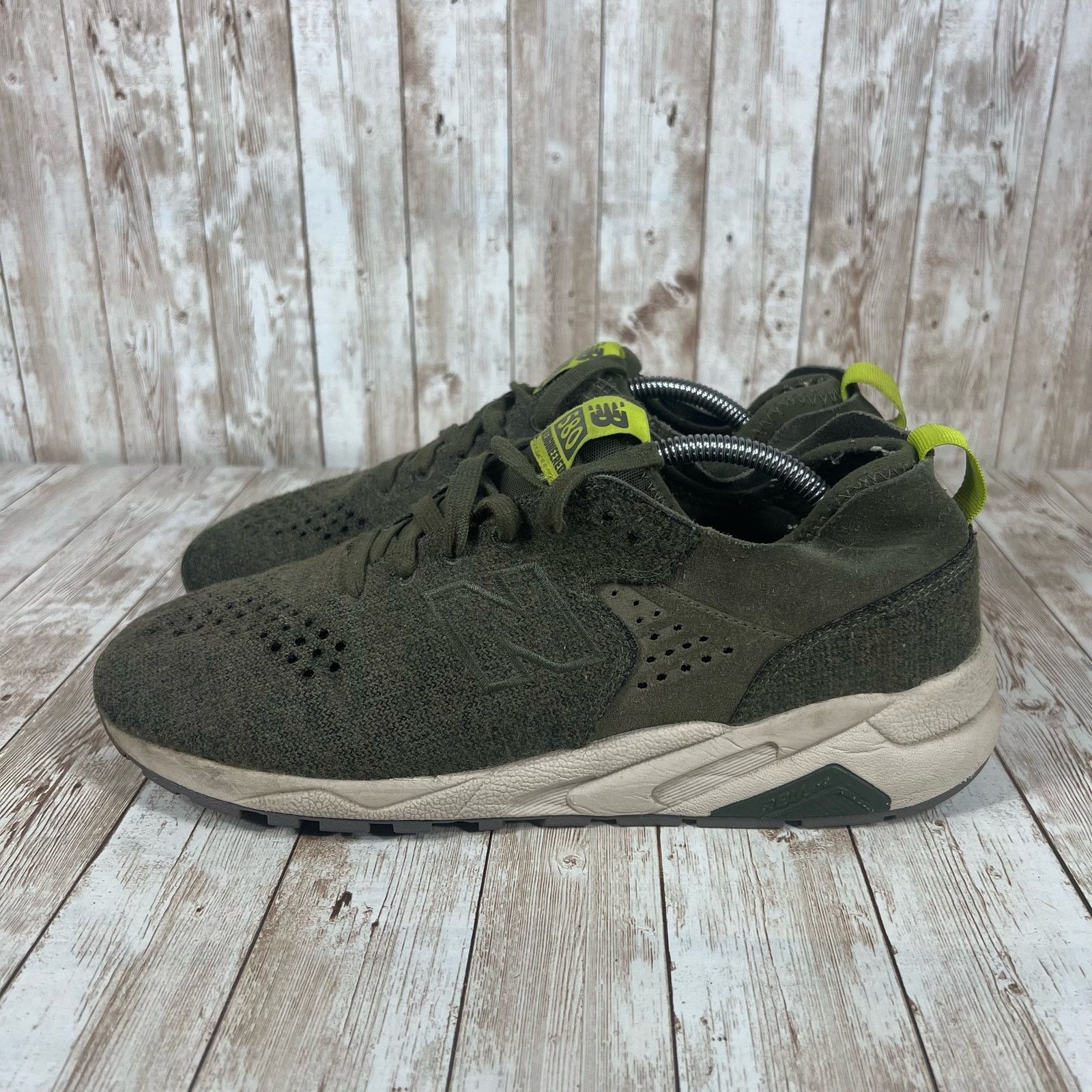 New Balance New balance 580 reengineered olive Green Mens 10.5 Size US 10.5 / EU 43-44 - 2 Thumbnail