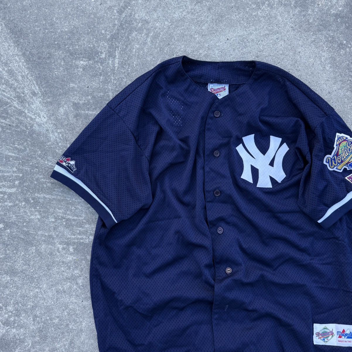 Majestic Vintage Majestic Y2K streetwear band oversized jersey Size US XL / EU 56 / 4 - 5 Thumbnail