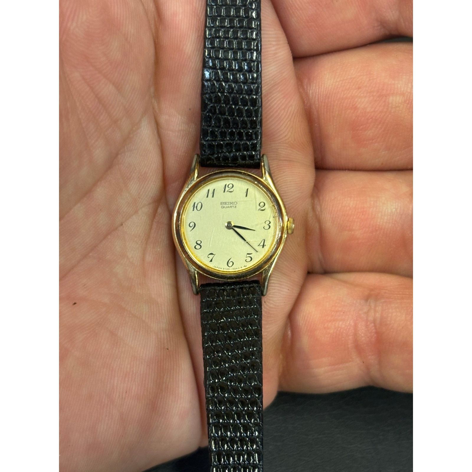Seiko Vintage Seiko 2C20-0369 Gold Tone Women’s Watch! New Battery Size ONE SIZE - 1 Thumbnail