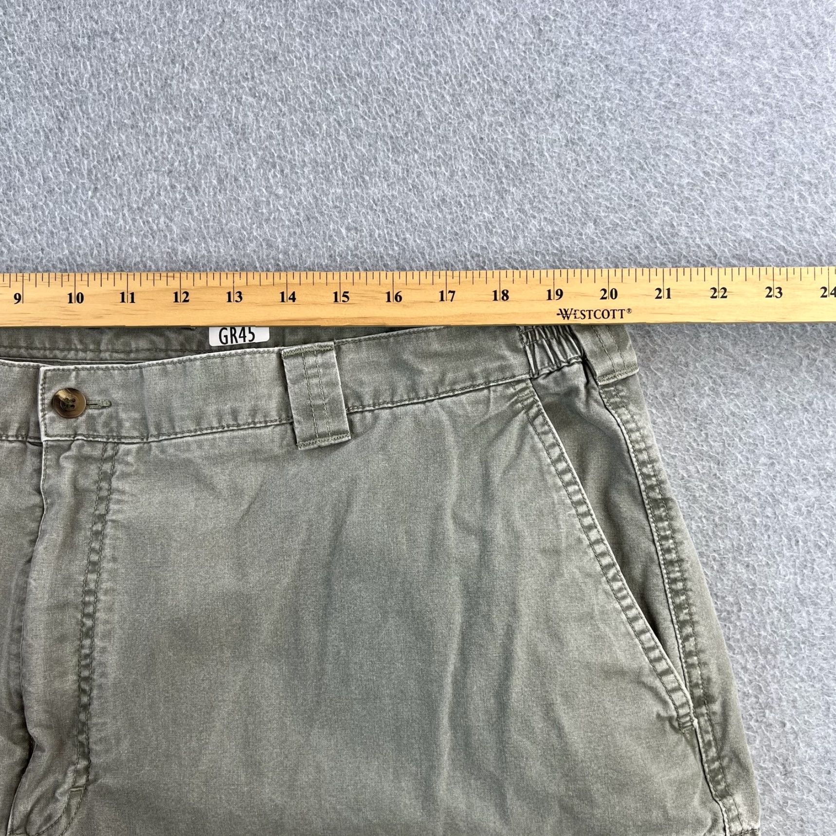 Vintage LL Bean Cargo Pants Mens 44 Green Comfort Waist Relaxed Fit Pockets Outdoors Size US 44 / EU 60 - 2 Thumbnail