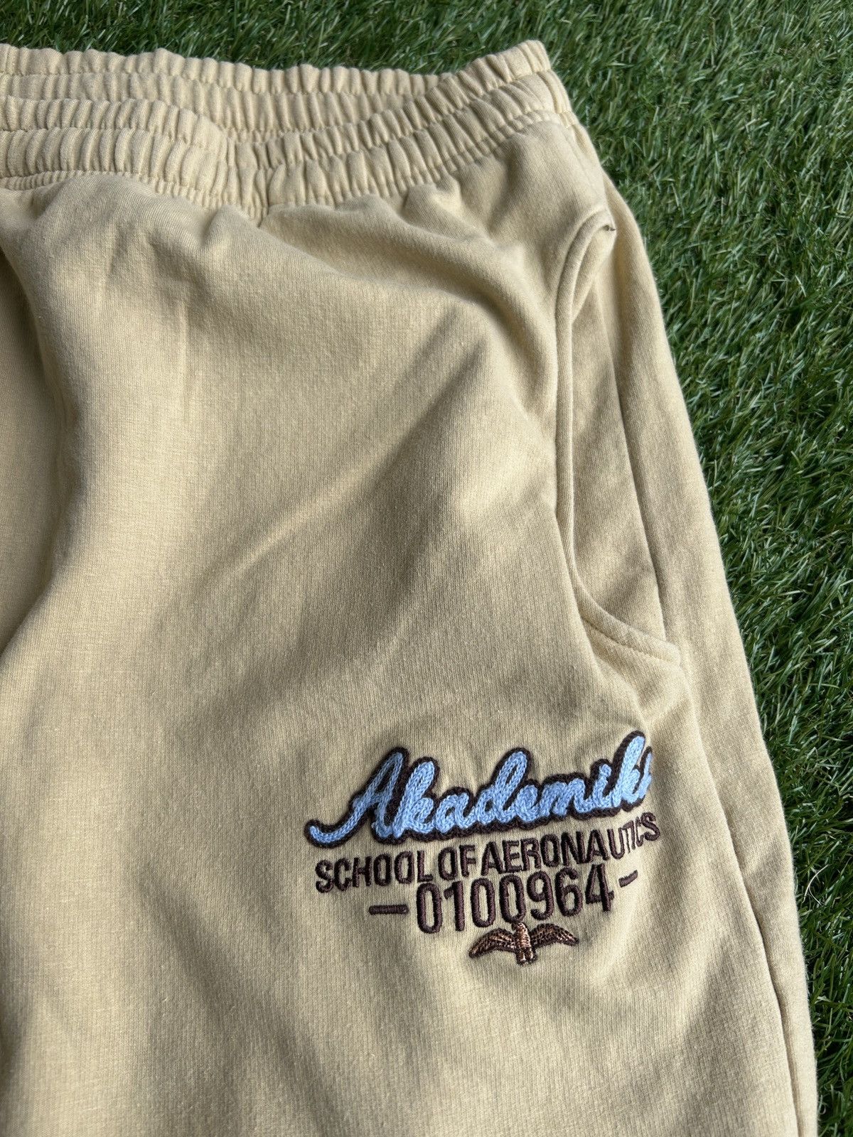 Akademiks VINTAGE AKADEMIKS “SCHOOL OF AERONAUTICS” SWEATPANTS Size US 34 / EU 50 - 3 Thumbnail
