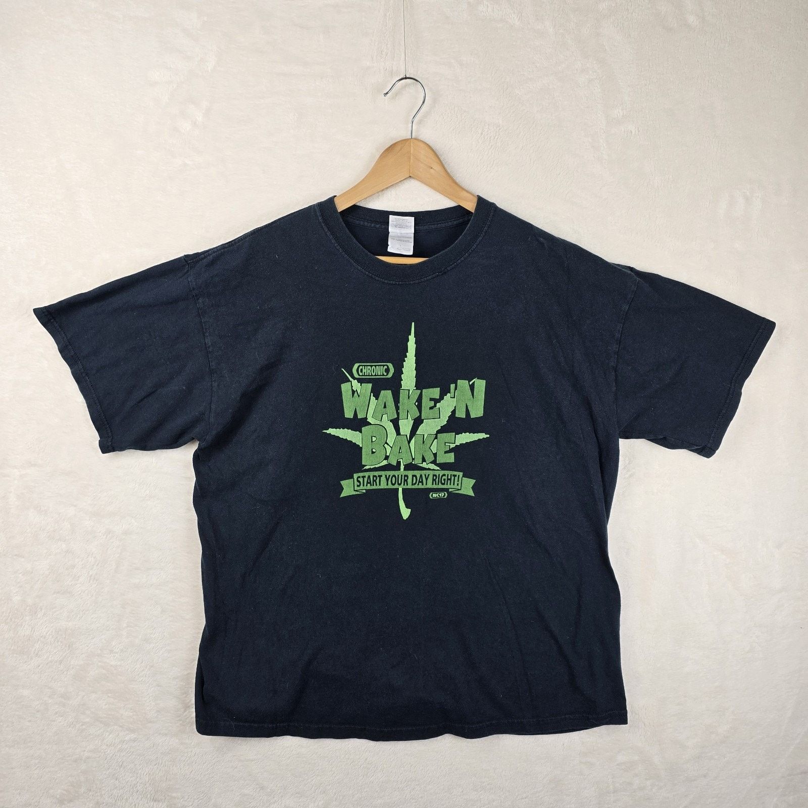 Gildan Vintage Chronic Wake And Bake Weed Shirt XL Y2K 420 Size US XL / EU 56 / 4 - 2 Thumbnail