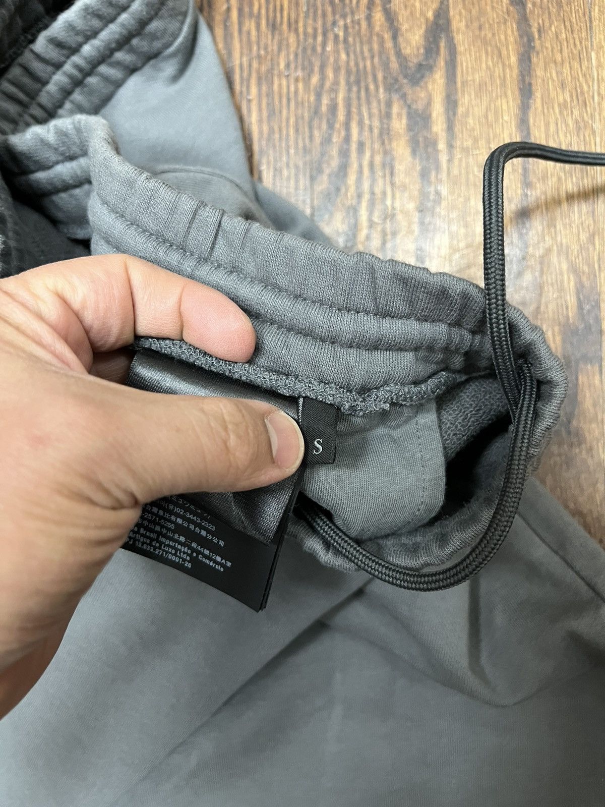 Prada Prada Red Tab Logo Pocket Grey Sweatpants Size S Size US 30 / EU 46 - 6 Thumbnail