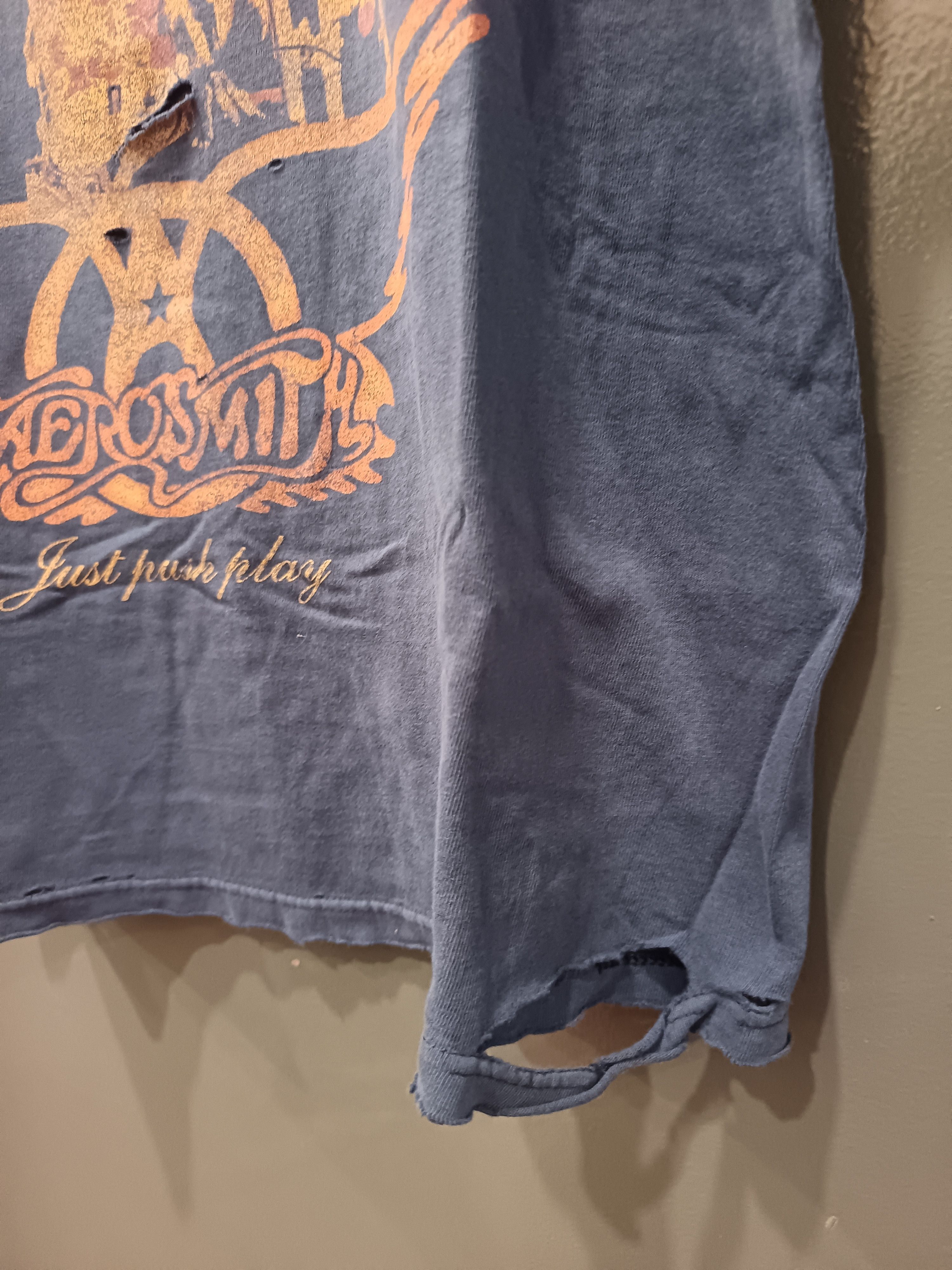 Band Tees Vintage Distress Aerosmith Just Push Play Size US M / EU 48-50 / 2 - 5 Thumbnail