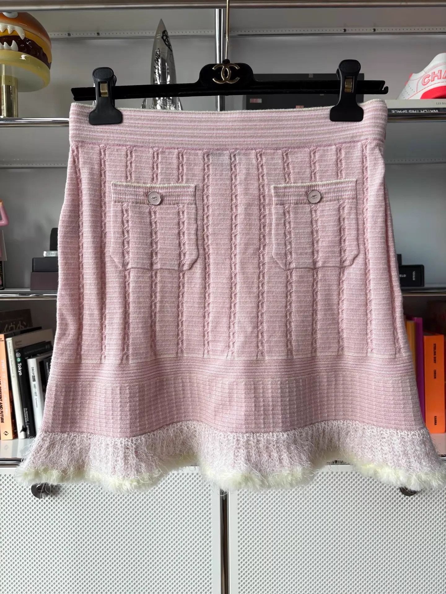 Chanel Chanel 25B Pink Knit & Faux Fur Hem Skirt 36 Size 26" / US 2 / IT 38 - 1 Thumbnail