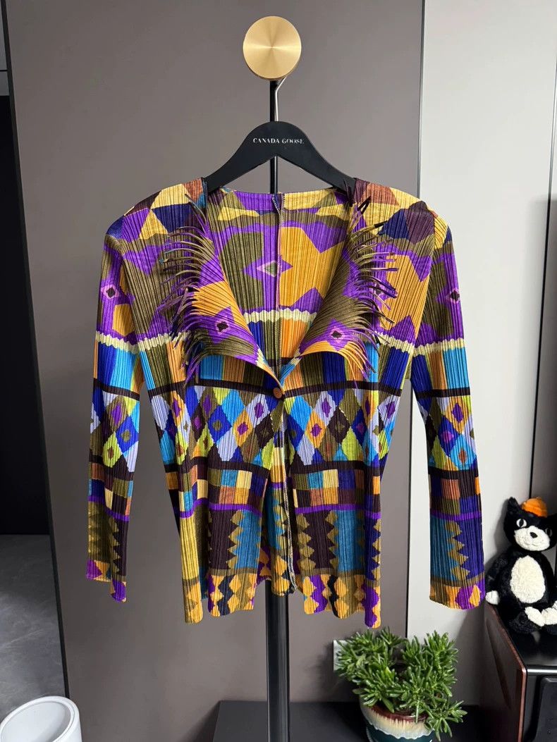 Issey Miyake Issey Miyake size:3 Yellow and purple geometric diamond-sh Size XS / US 0-2 / IT 36-38 - 1 Thumbnail