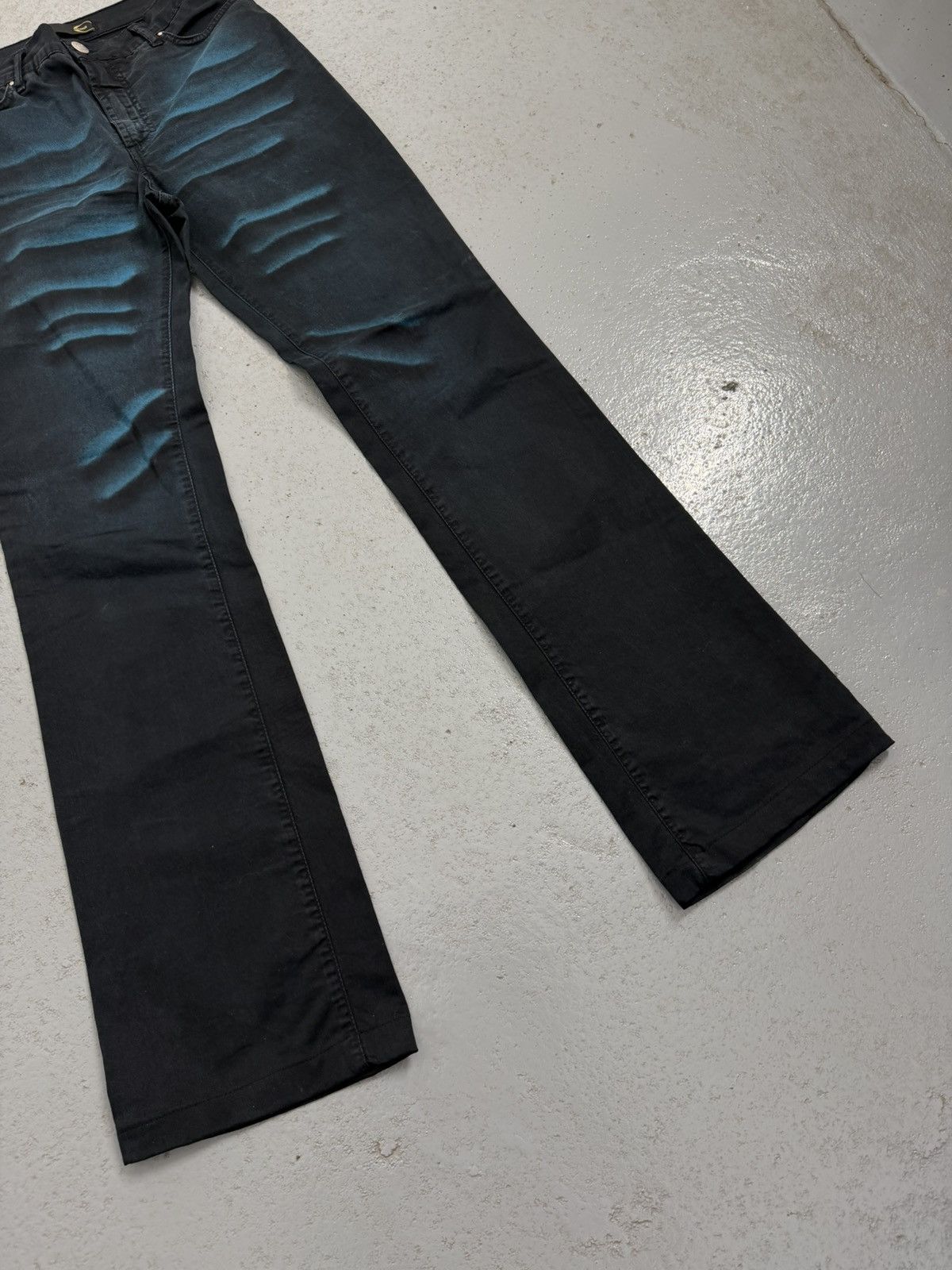 Just Cavalli Vintage Just Cavalli Blue Waves Flared Overprinted Jeans Size 28" / US 6 / IT 42 - 2 Thumbnail