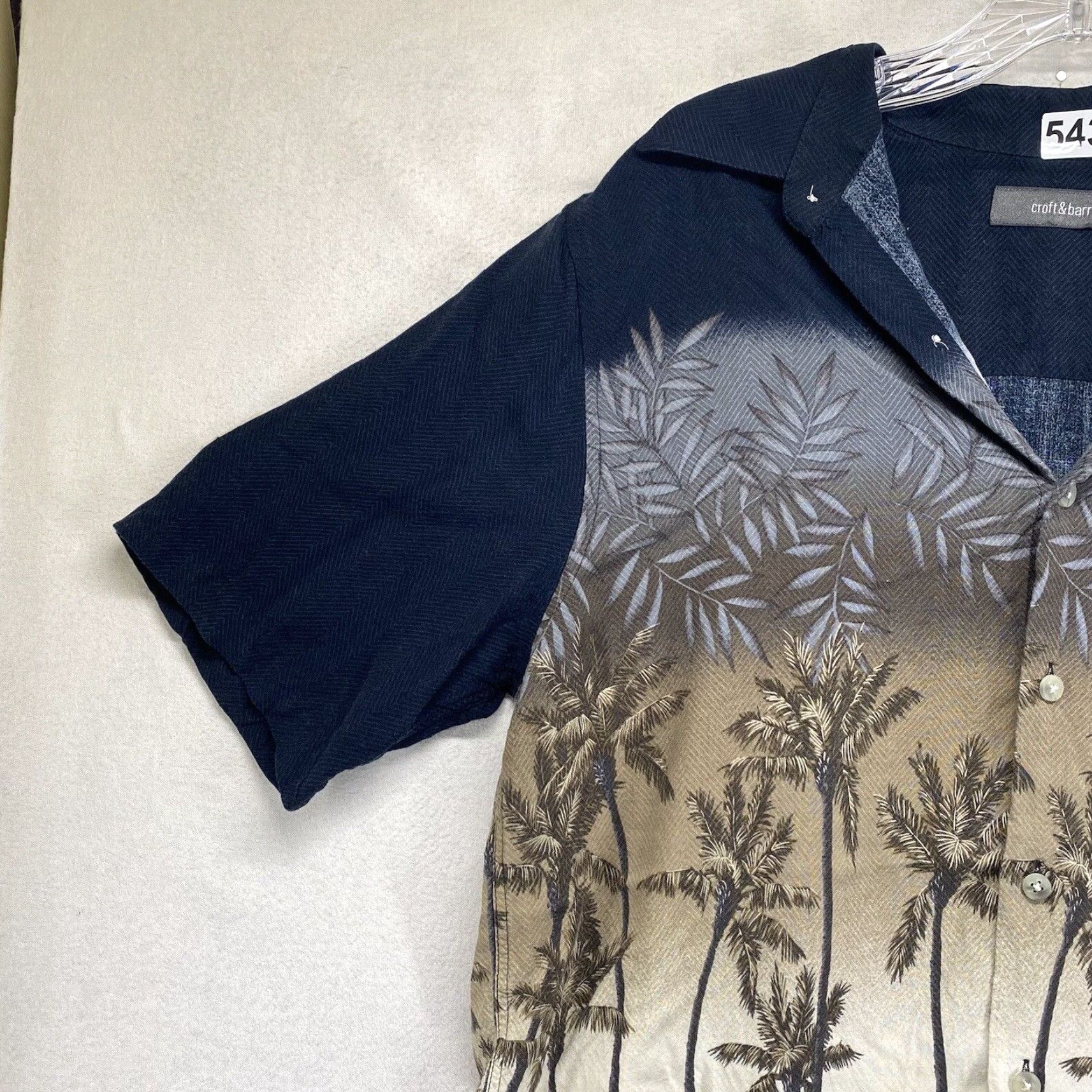 Croft & Barrow CROFT & BARROW Black Floral Hawaiian Button-Up Shirt Mens M Short Sleeve Casual Beach Size US M / EU 48-50 / 2 - 5 Thumbnail
