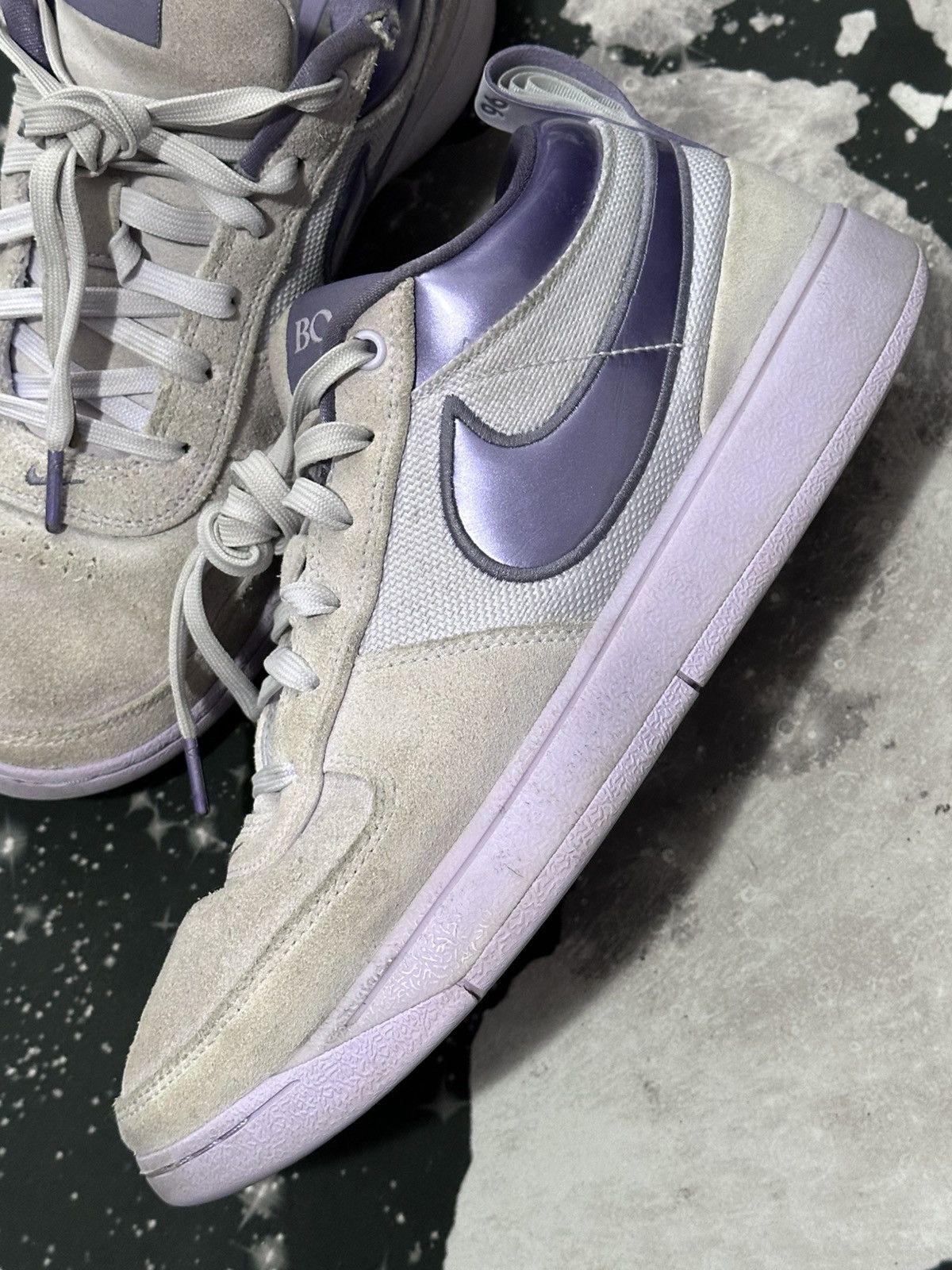 Nike Nike Mens Book 1 Barely Grape Sneakers Size 10 Size US 10 / EU 43 - 1 Thumbnail