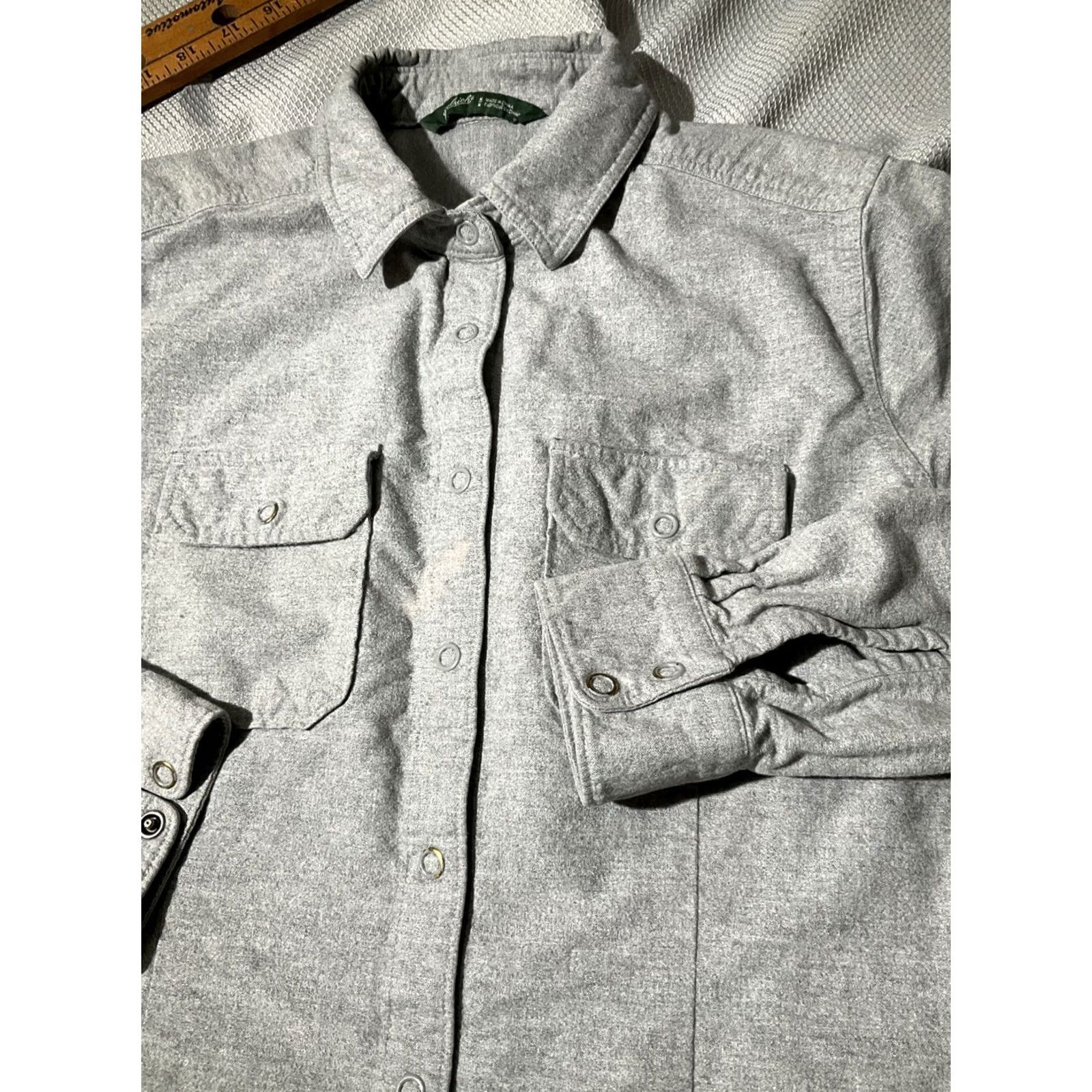 Vintage Woolrich Shirt Womens Medium Gray Pearl Snap Button-Up Flannel Chamois 100% Cotton Casual Preppy Basic Size M / US 6-8 / IT 42-44 - 2 Thumbnail
