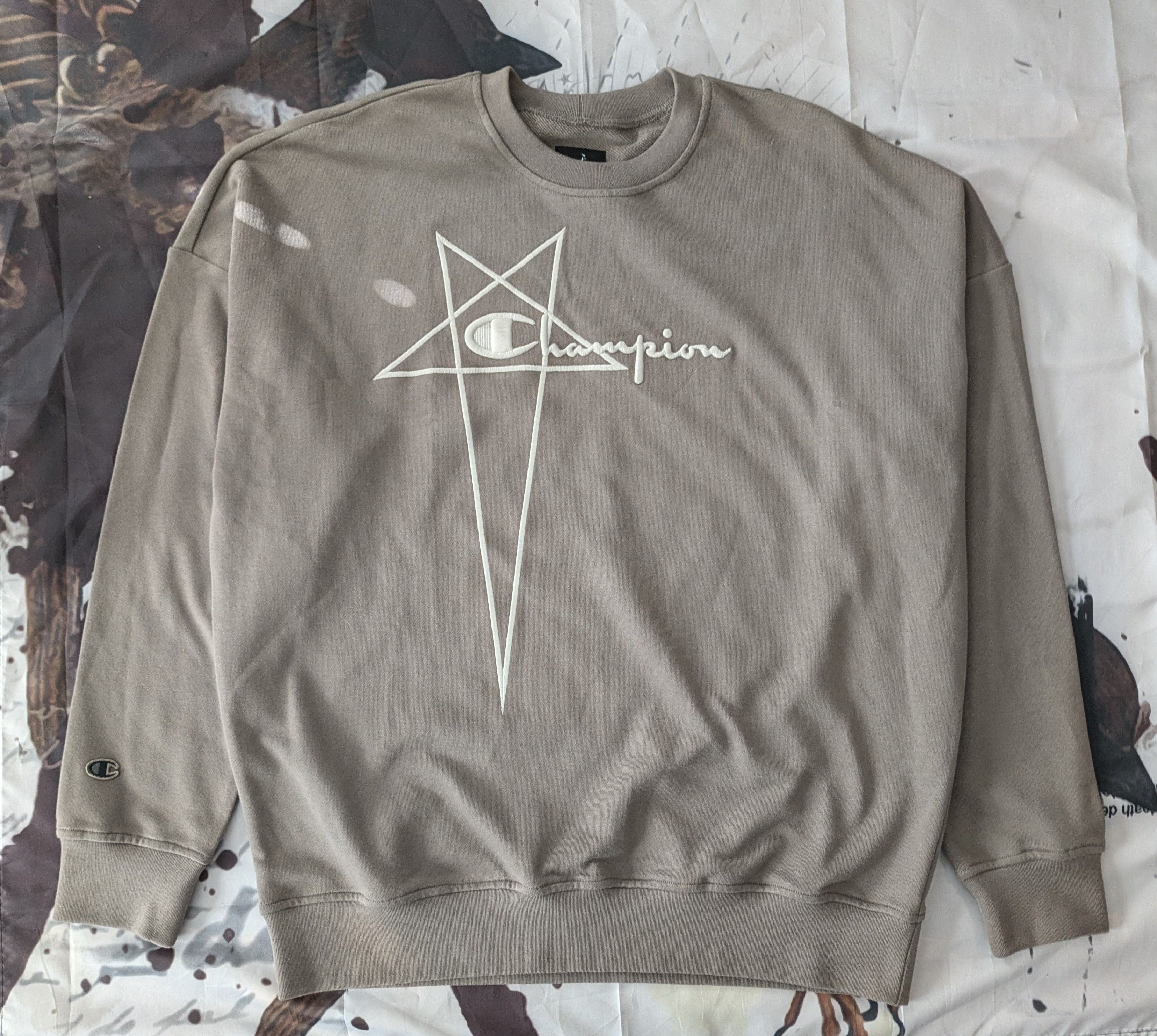 Champion × Rick Owens Logo Embroidered Crewneck Size US L / EU 52-54 / 3 - 1 Thumbnail
