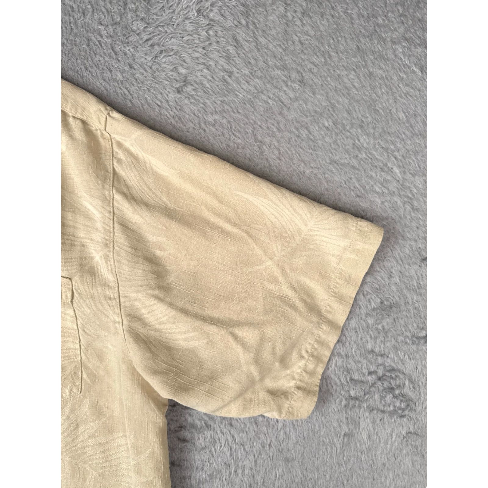 Vintage Jamaica Jaxx Shirt Men Large Beige Floral Hawaiian 100% Silk Embroidered Button-Up Casual Party/Cocktail Travel Aloha Beach Resort Vintage No N/A Size US L / EU 52-54 / 3 - 2 Thumbnail