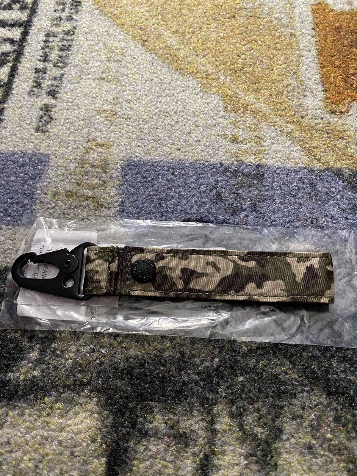 Undefeated Undefeated Ripstop Strap Keychain Bark Camo Size ONE SIZE - 4 Thumbnail