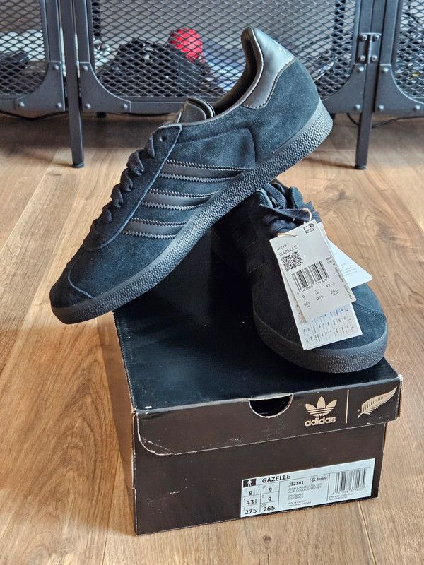 Adidas Adidas Gazelle 43 Size US 9.5 / EU 42-43 - 2 Thumbnail