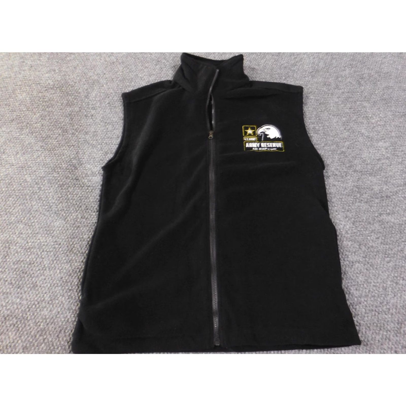 Vintage U.S. Army Reserve Vest Mens Medium Black Fleece Full Zip Embroidered Logo AR-RAP Size US M / EU 48-50 / 2 - 4 Thumbnail