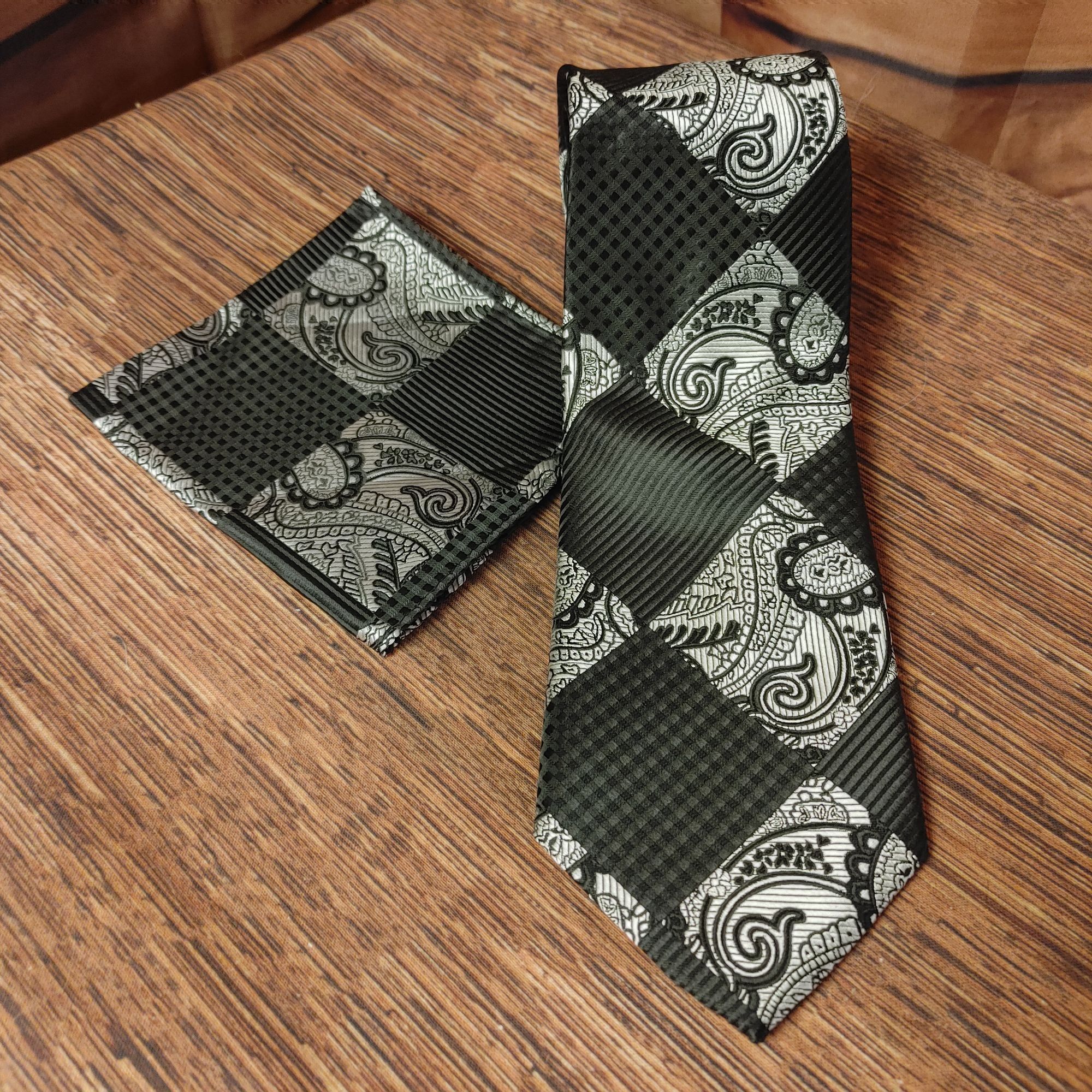 Other Stacy Adams Men's Black/White Paisley Tie Size ONE SIZE - 1 Thumbnail
