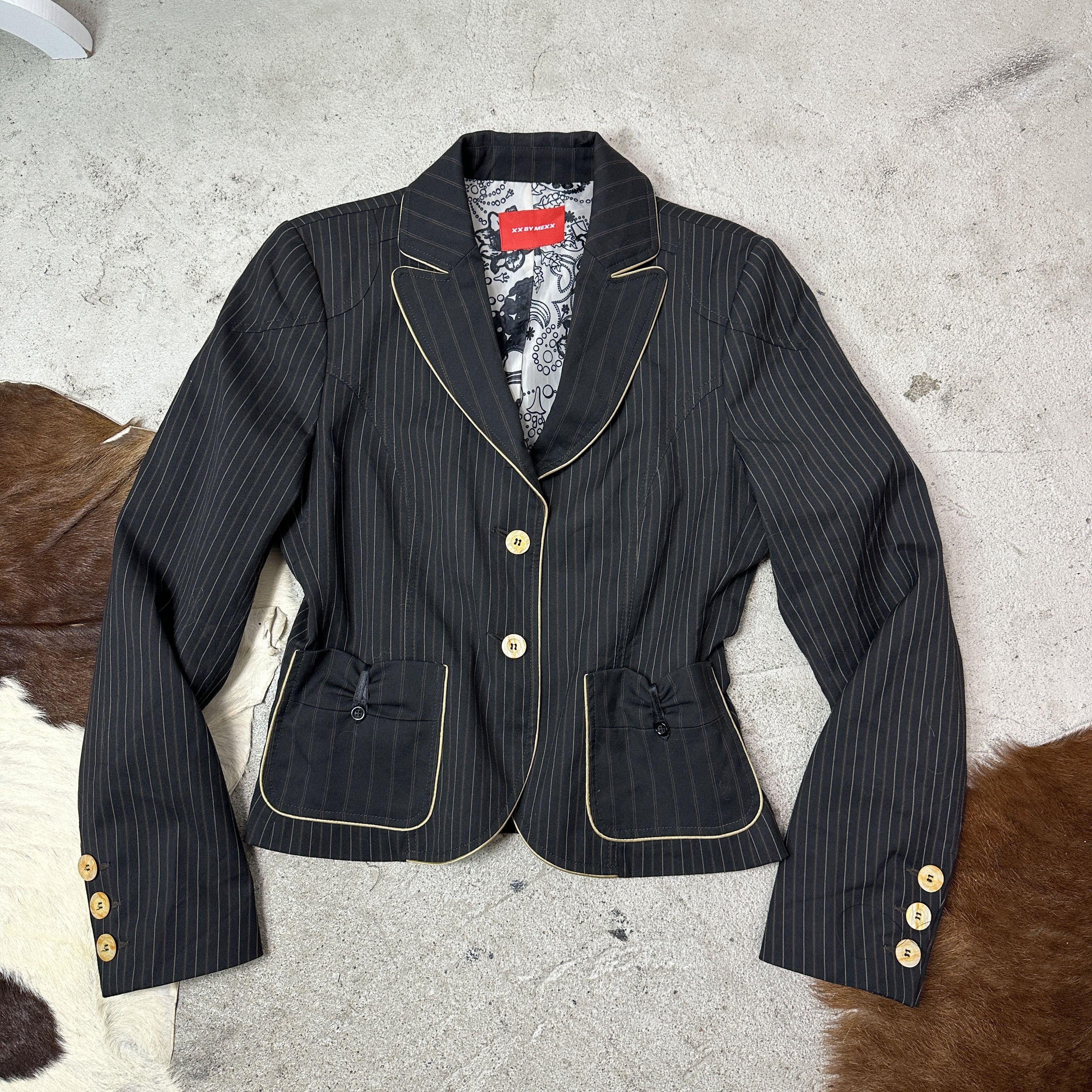 Vintage Vintage Pinstripe Fitted Classy Minimalist Blazer 00s Size S / US 4 / IT 40 - 4 Thumbnail